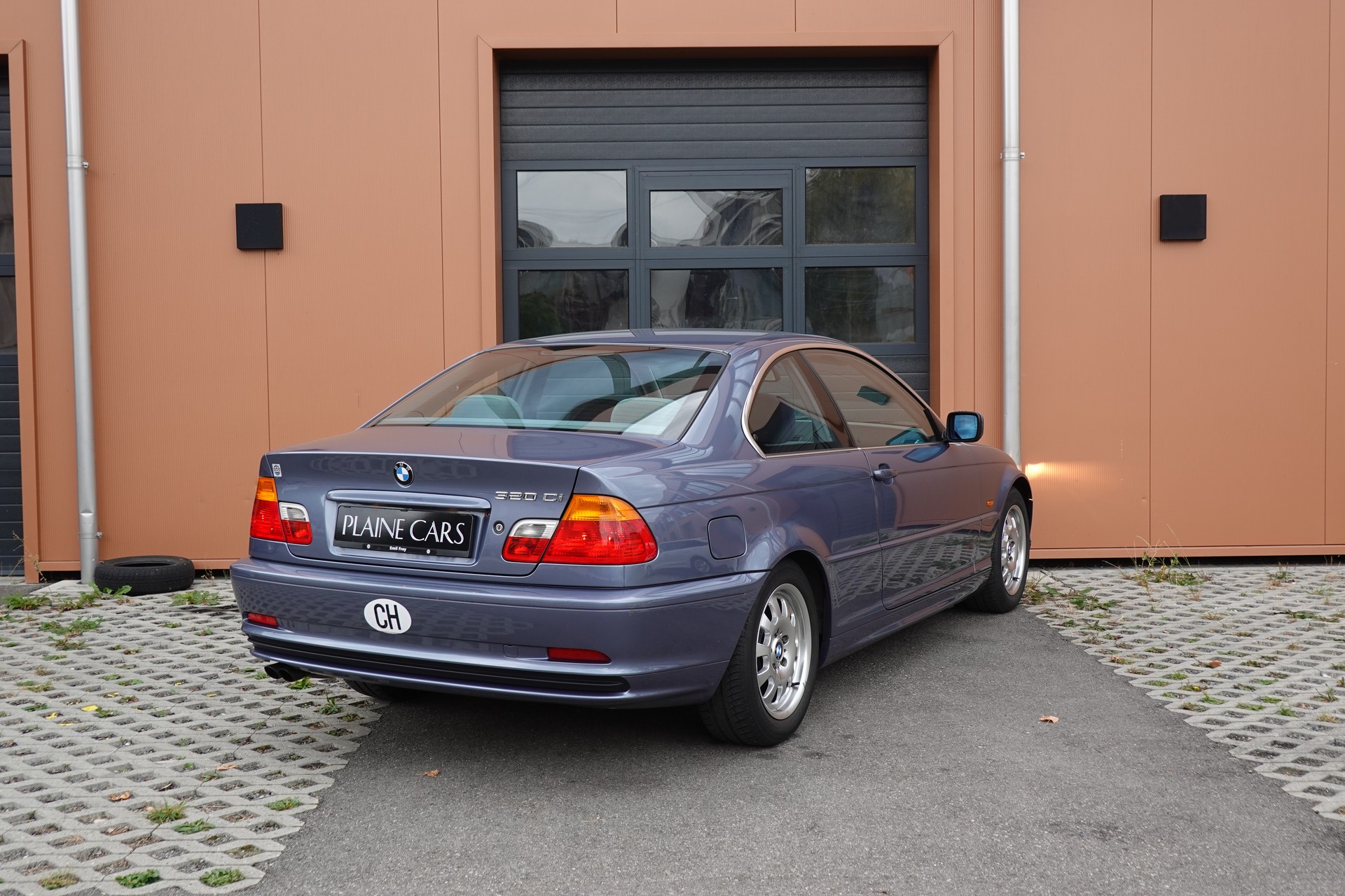 BMW 320Ci Coupé "* CH Auto * 8 Roues * 4 Vitres électriques * Voiture très propre *"-image-7