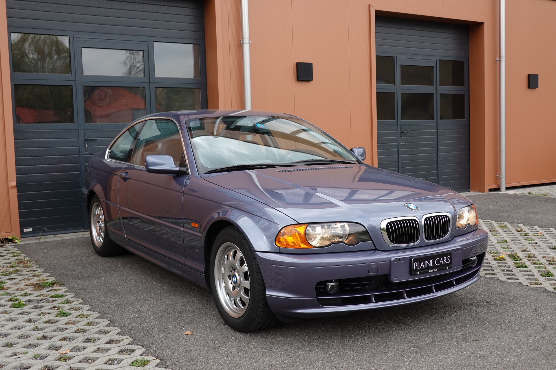 BMW 320Ci Coupé "* CH Auto * 8 Roues * 4 Vitres électriques * Voiture très propre *"-showroom-element-2