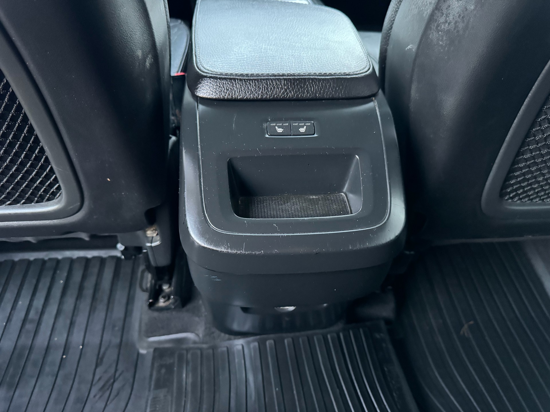 VOLVO XC90 D5 AWD Kinetic Geartronic-image-19