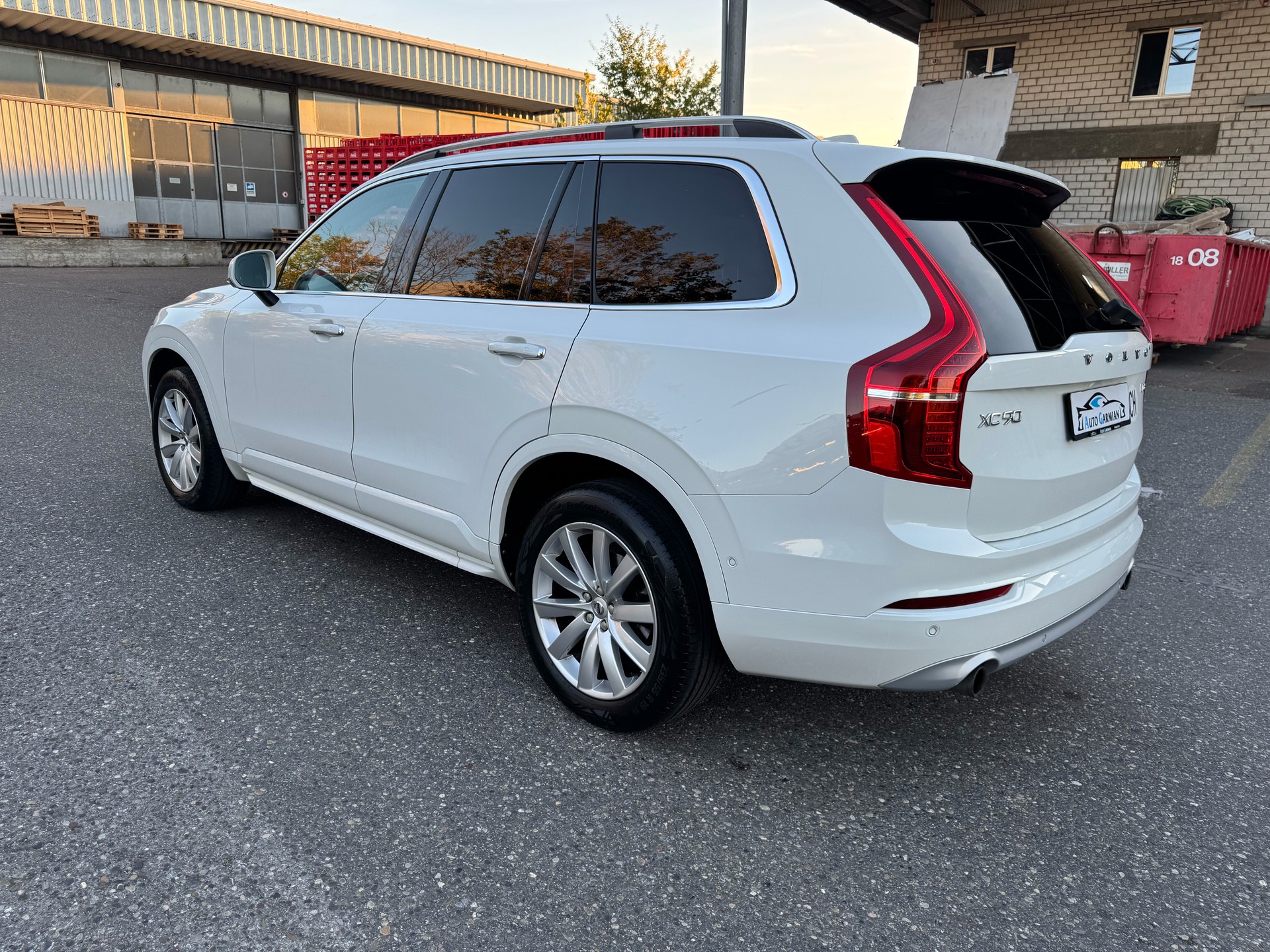 VOLVO XC90 D5 AWD Kinetic Geartronic-image-4