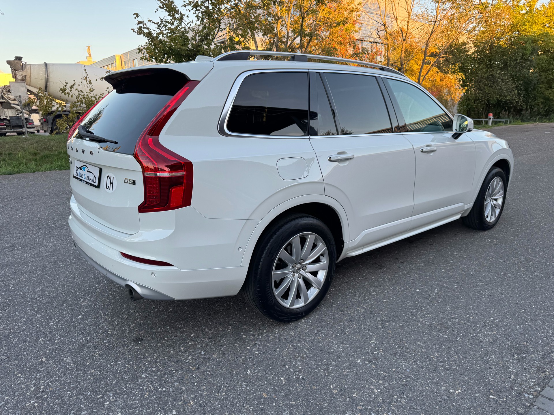 VOLVO XC90 D5 AWD Kinetic Geartronic-image-5