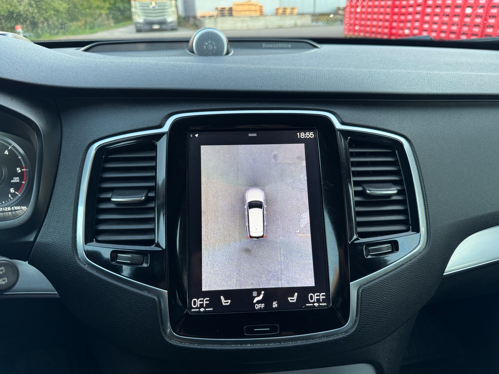 VOLVO XC90 D5 AWD Kinetic Geartronic-image-27