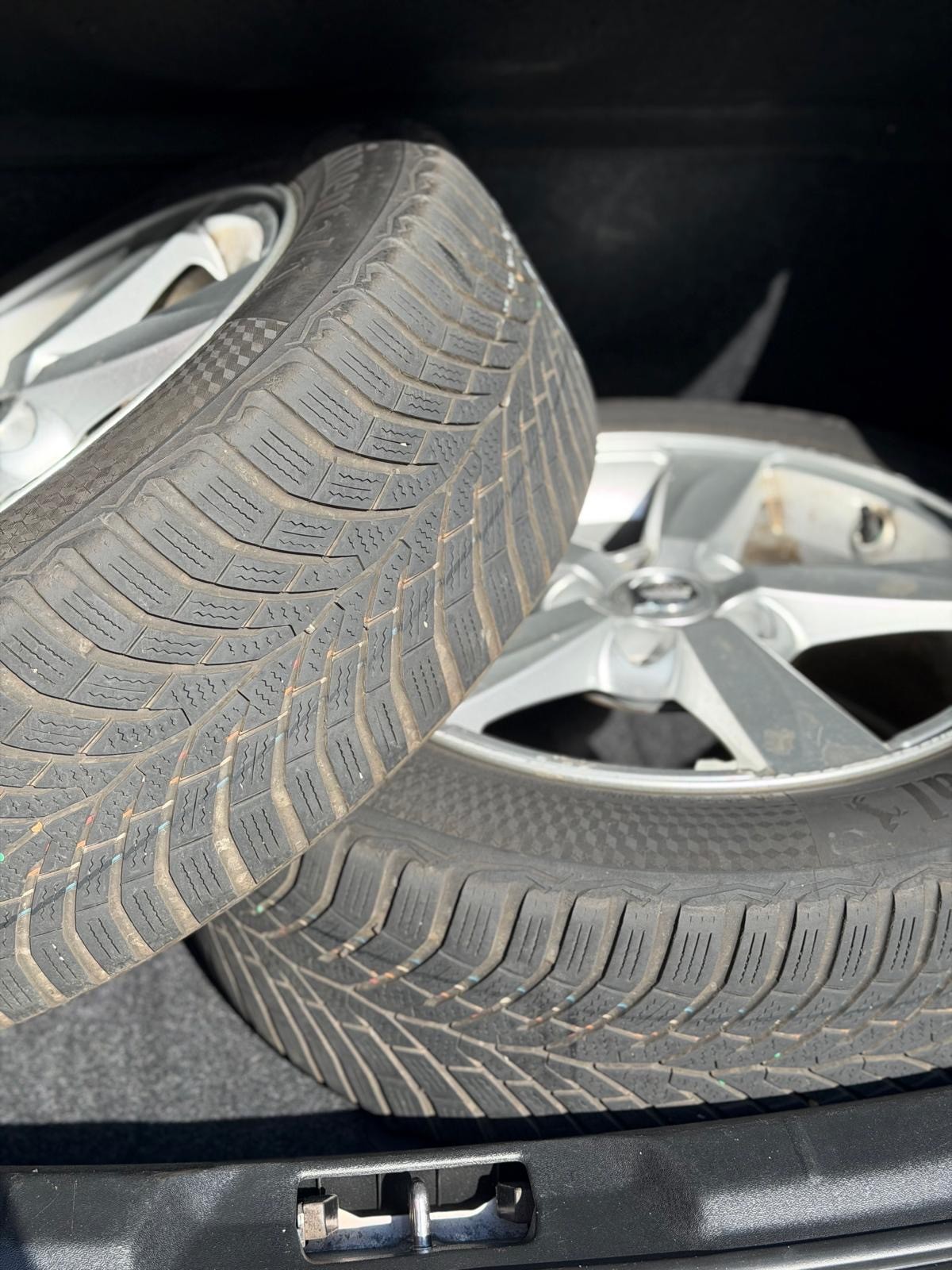 VOLVO V40 T5 Summum Geartronic-image-6