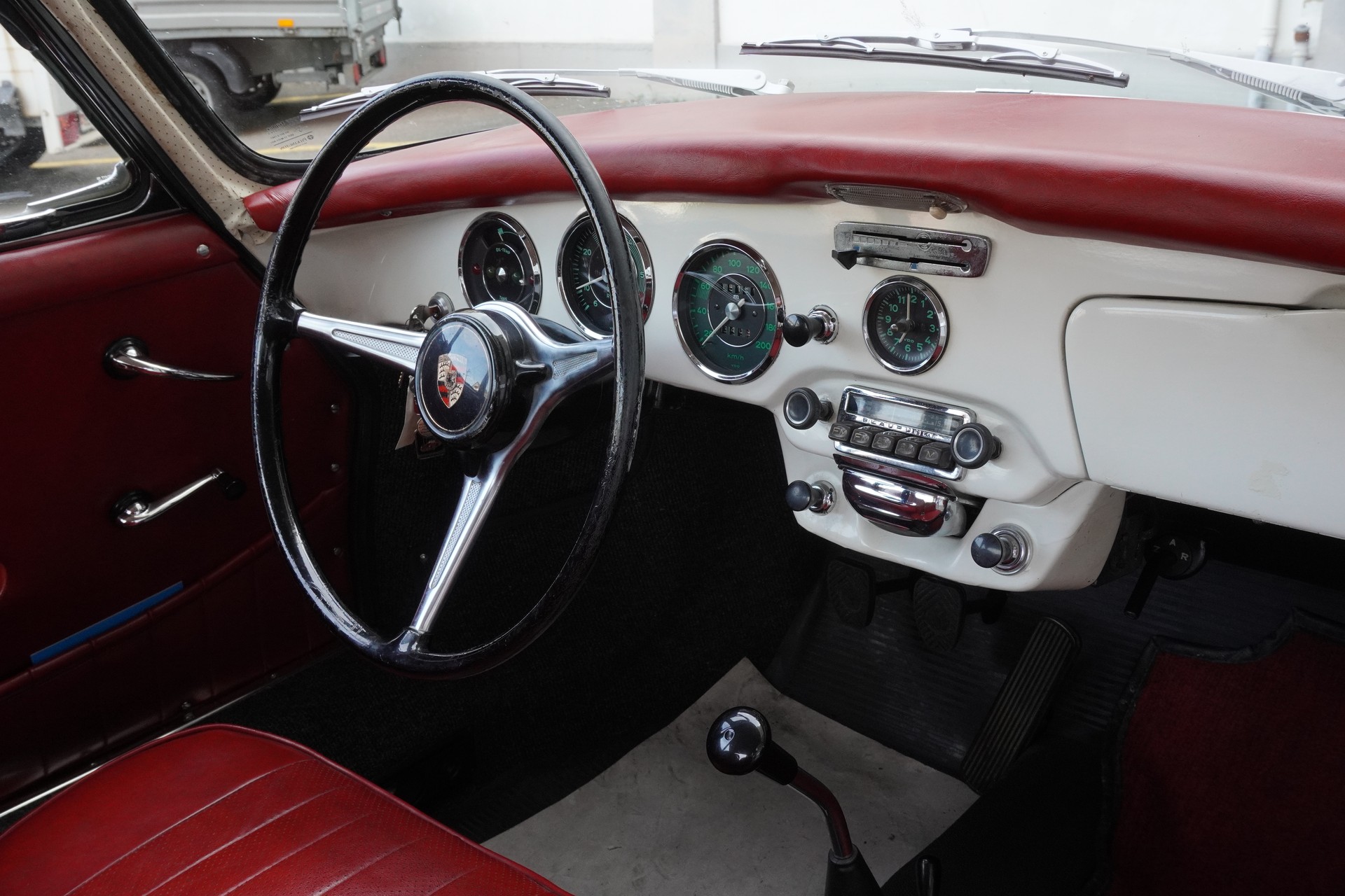 PORSCHE 356 C-image-10