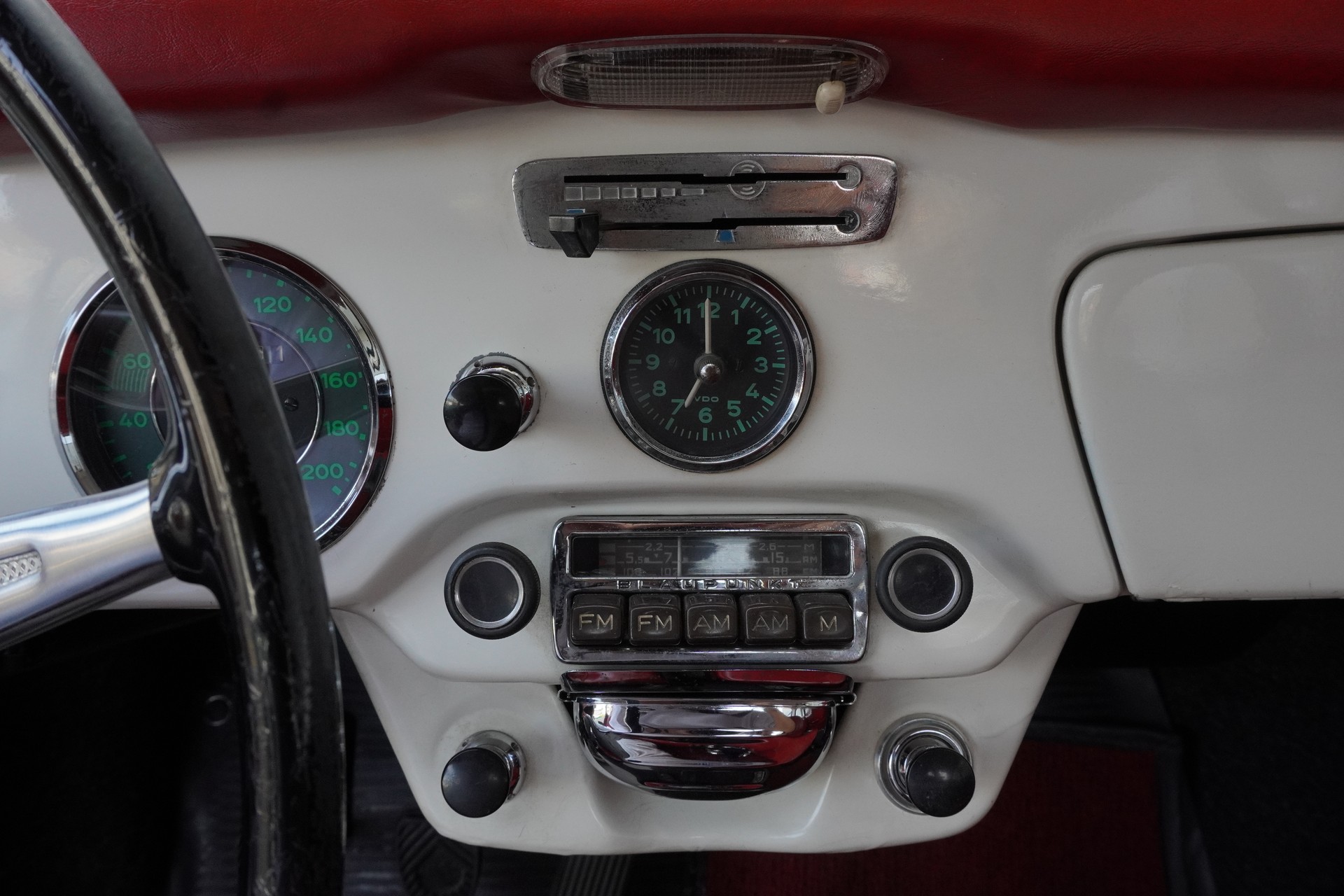 PORSCHE 356 C-image-12