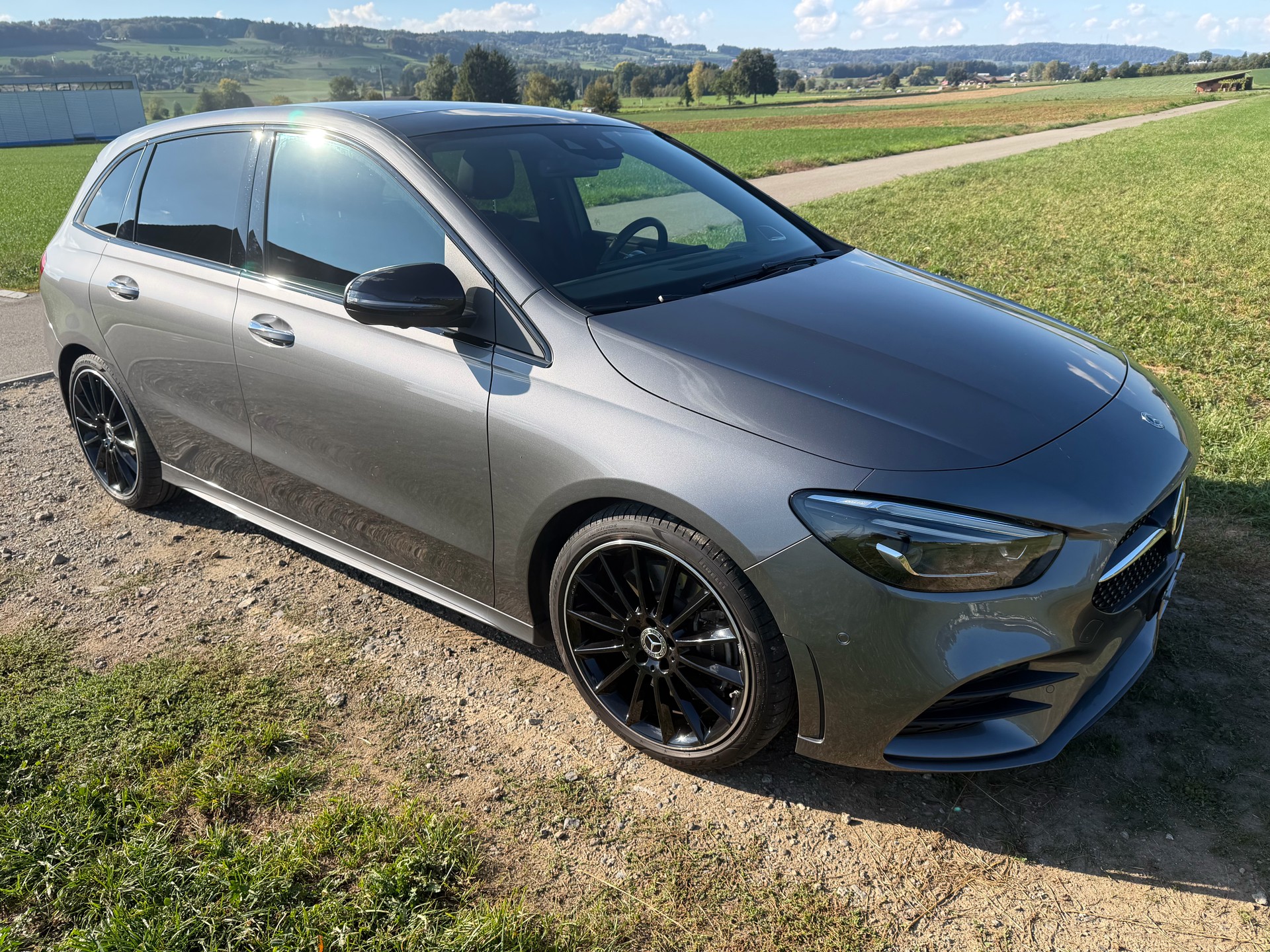 MERCEDES-BENZ B 250 AMG Line 4matic-image-2