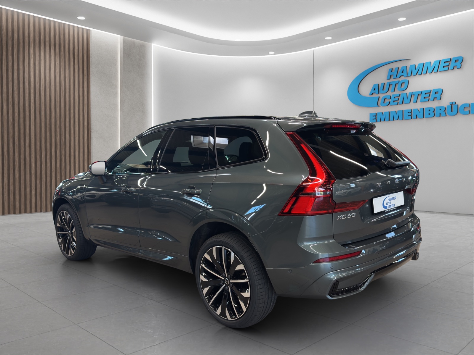 VOLVO XC60 2.0 T8 TE Ultra Dark eAWD-image-2