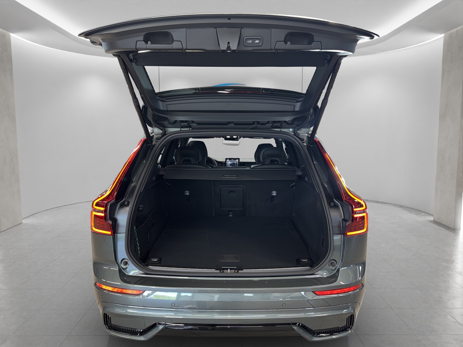 VOLVO XC60 2.0 T8 TE Ultra Dark eAWD-image-4