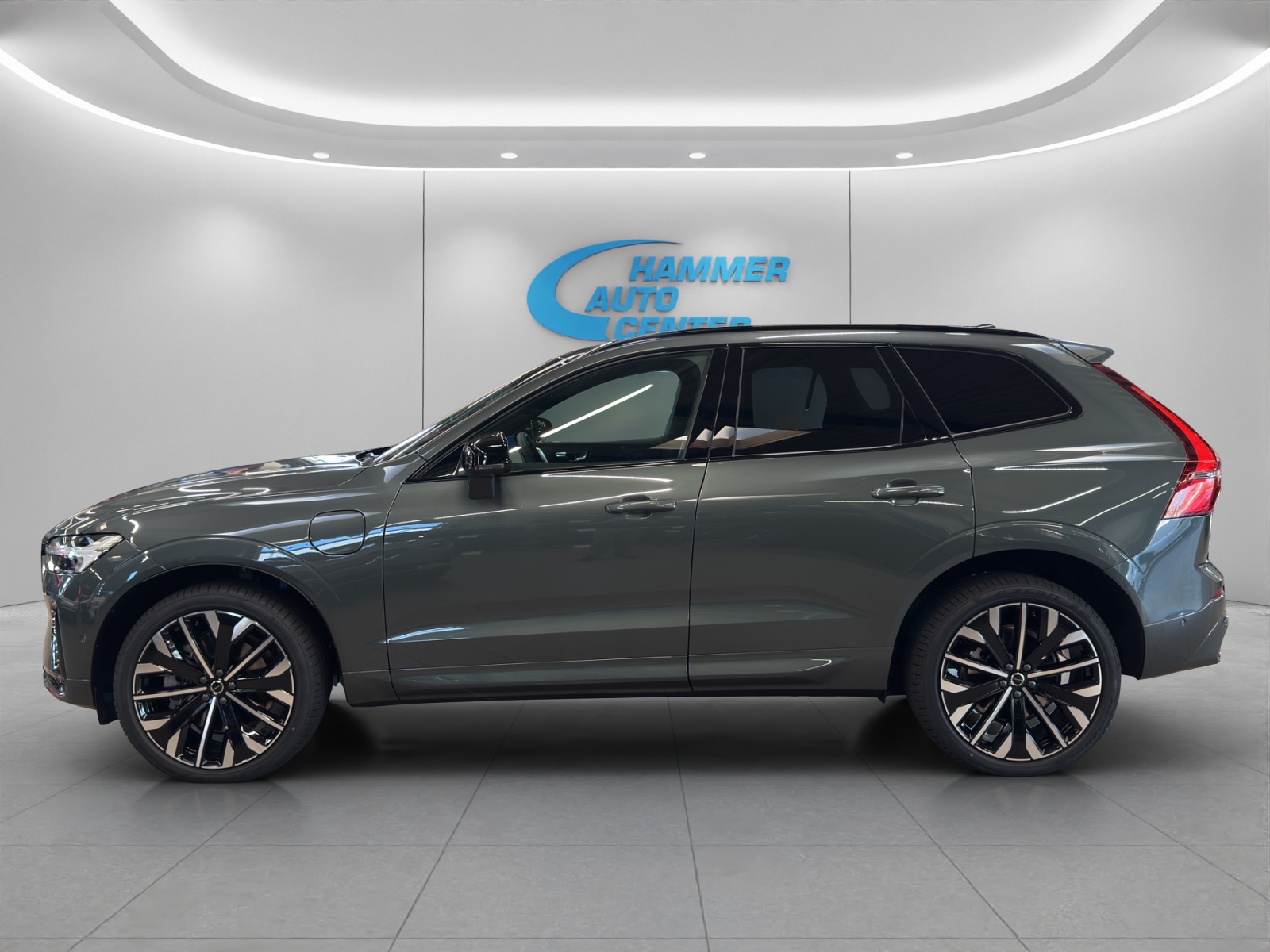 VOLVO XC60 2.0 T8 TE Ultra Dark eAWD-image-1
