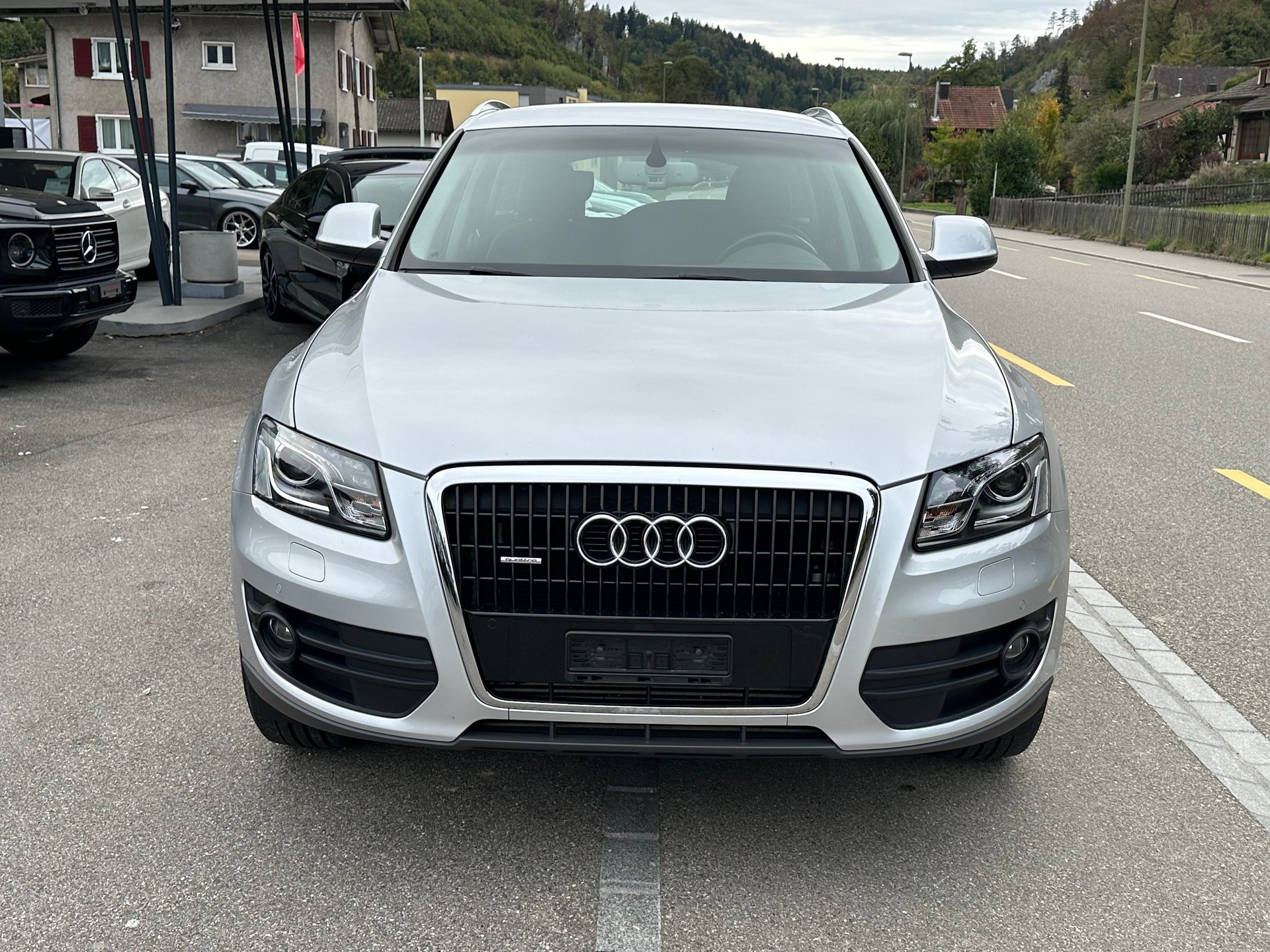 AUDI Q5 3.0 TDI quattro S-tronic-showroom-element-2