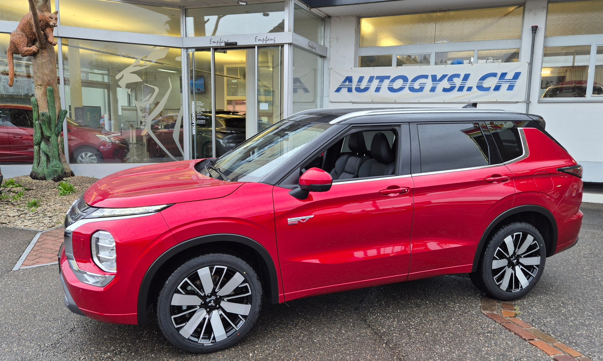 MITSUBISHI Outlander PHEV Instyle KMU Helvetia-image-12
