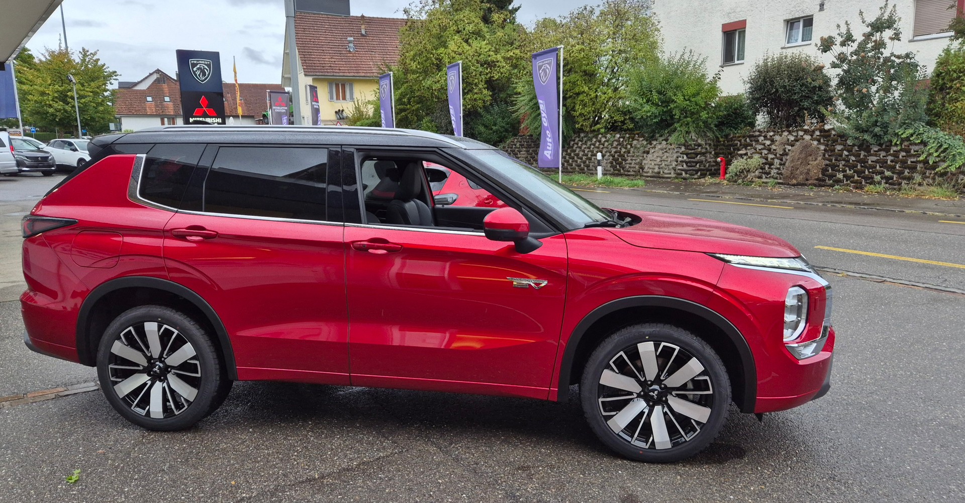 MITSUBISHI Outlander PHEV Instyle KMU Helvetia-image-11