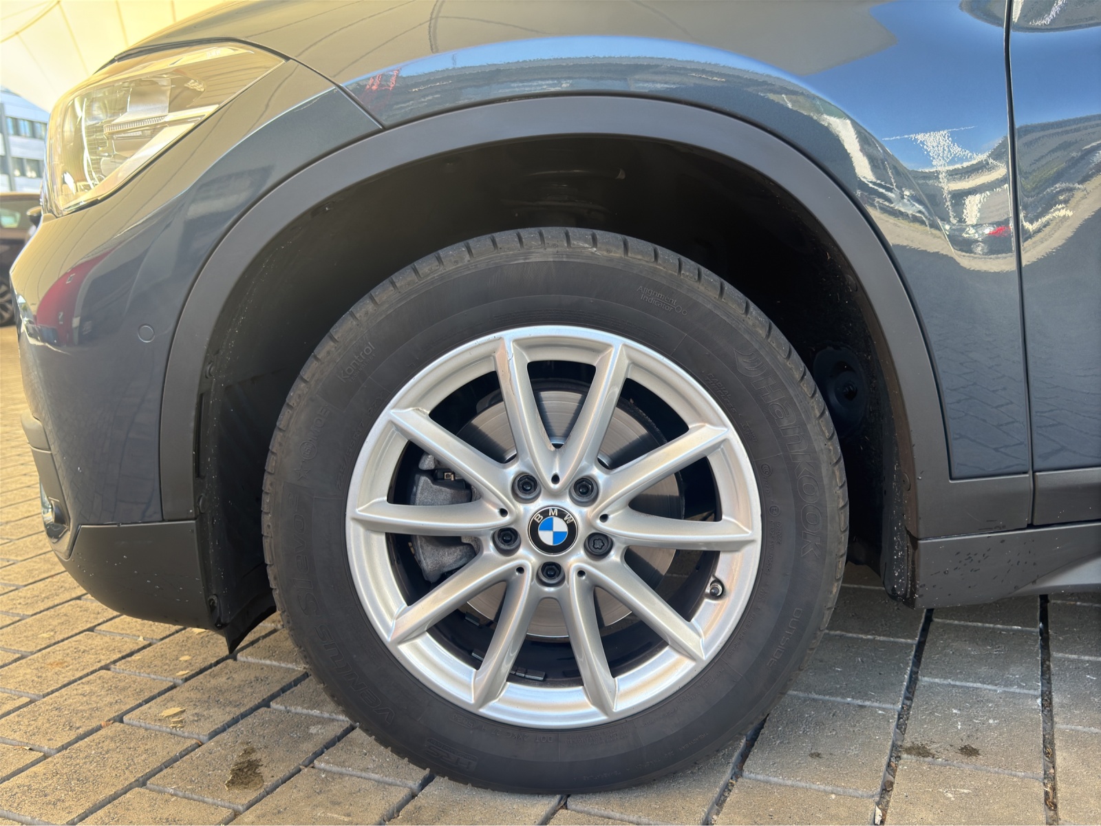 BMW X1 18d xDrive 4x4 SAG-image-6