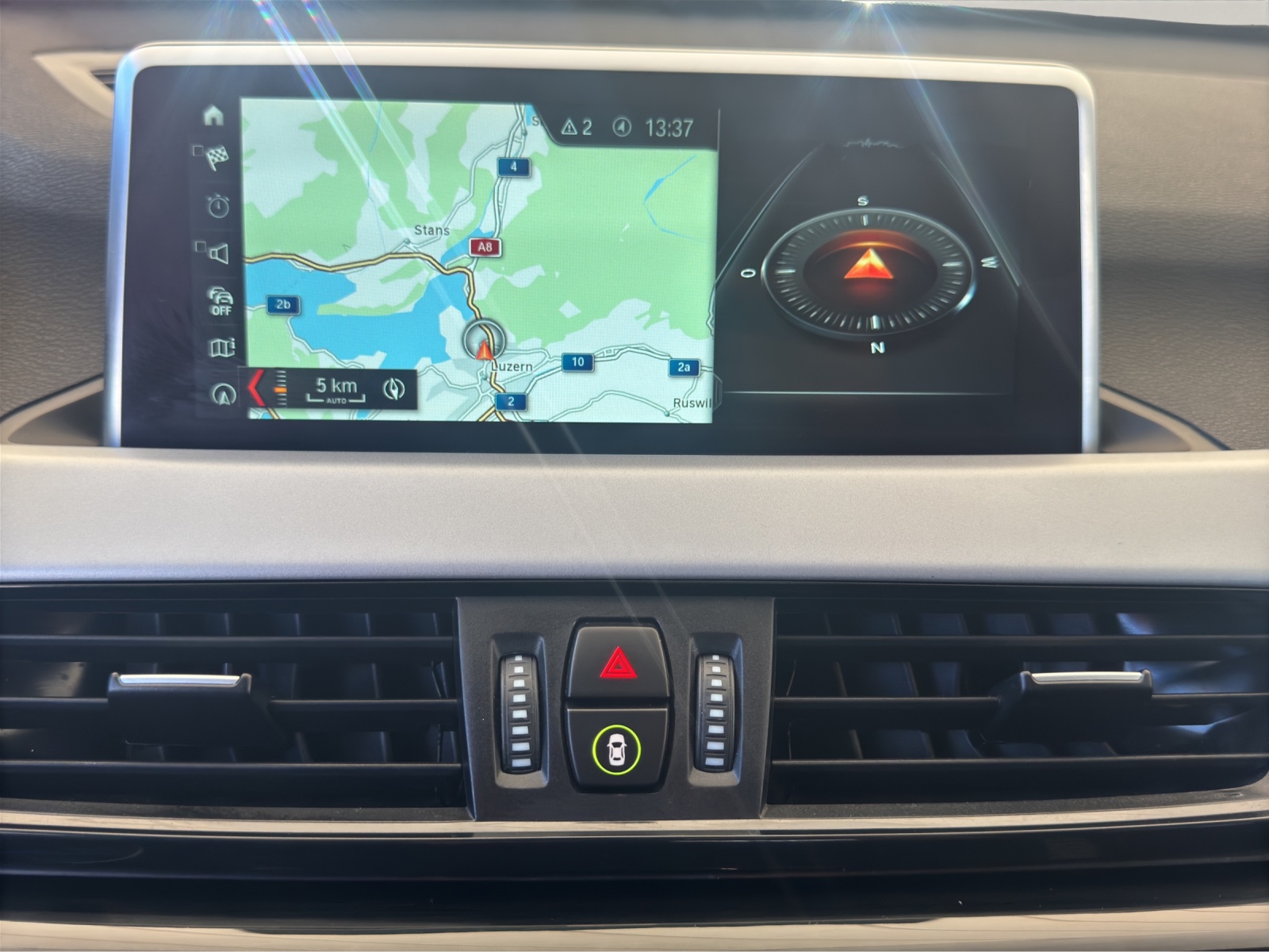 BMW X1 18d xDrive 4x4 SAG-image-13