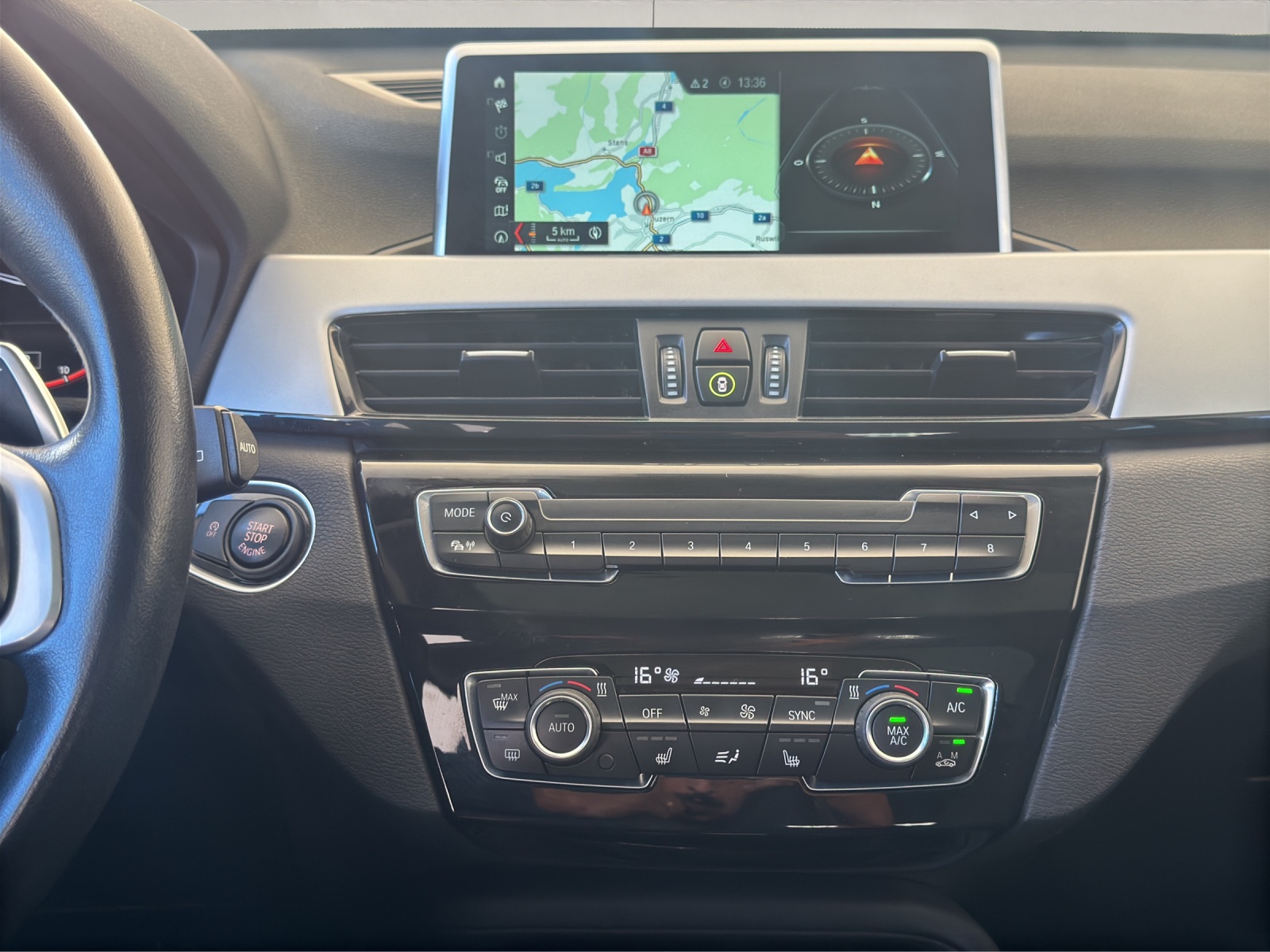 BMW X1 18d xDrive 4x4 SAG-image-15