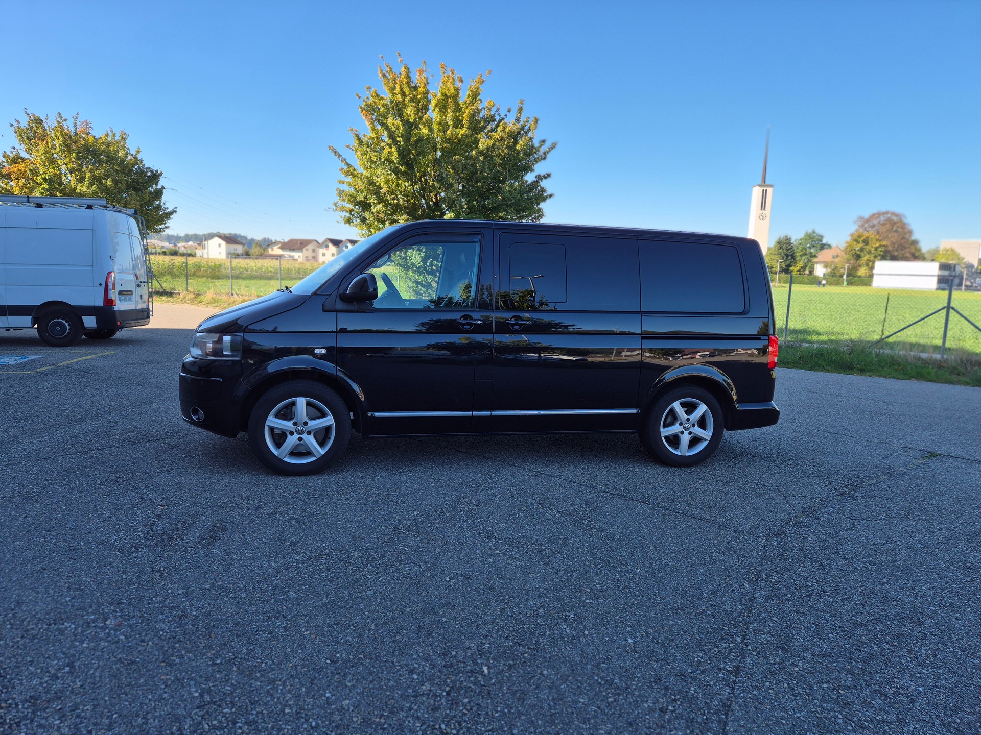 VW 2.0 TDI 180 Highline DSG 4m-image-2