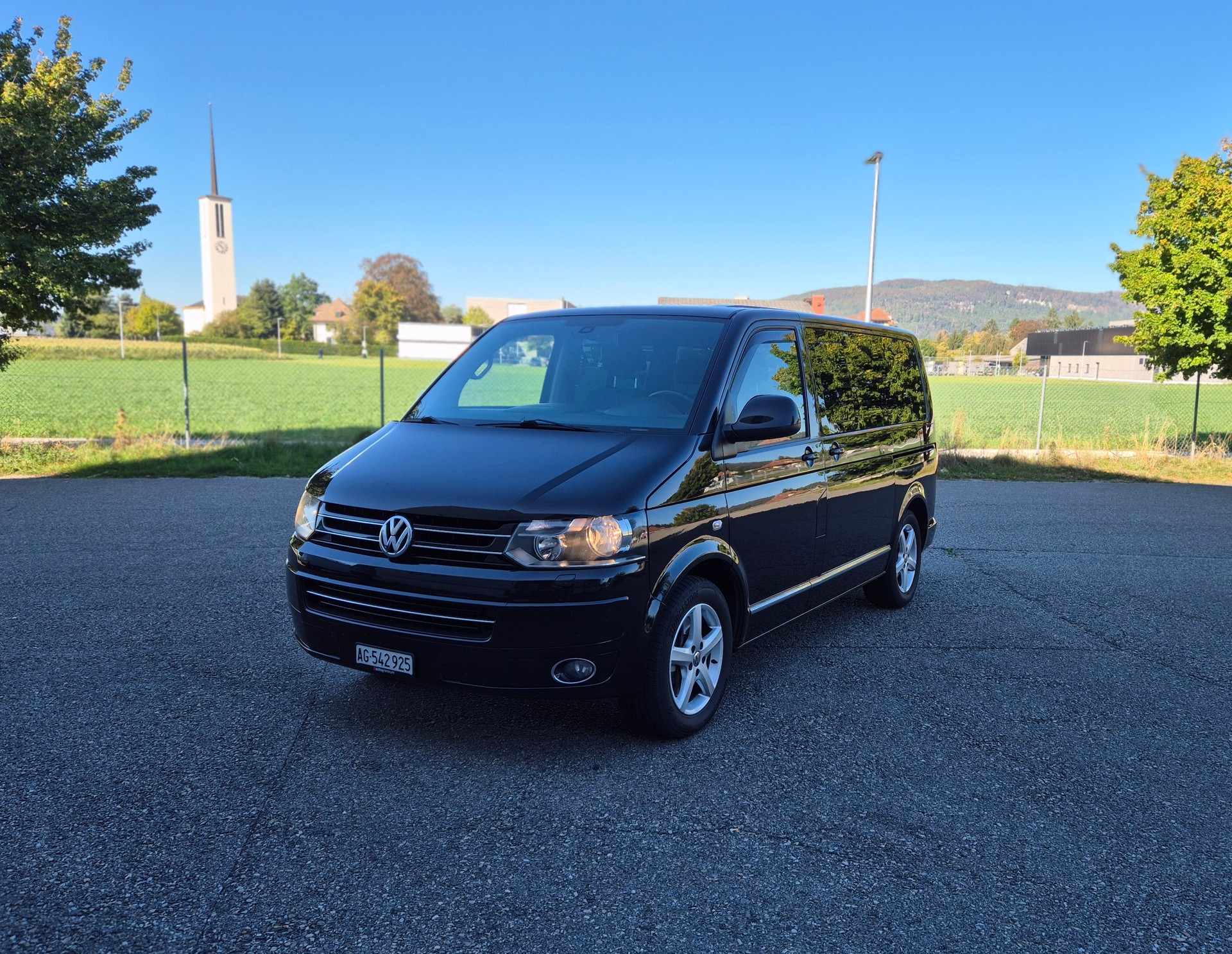VW 2.0 TDI 180 Highline DSG 4m-image-0