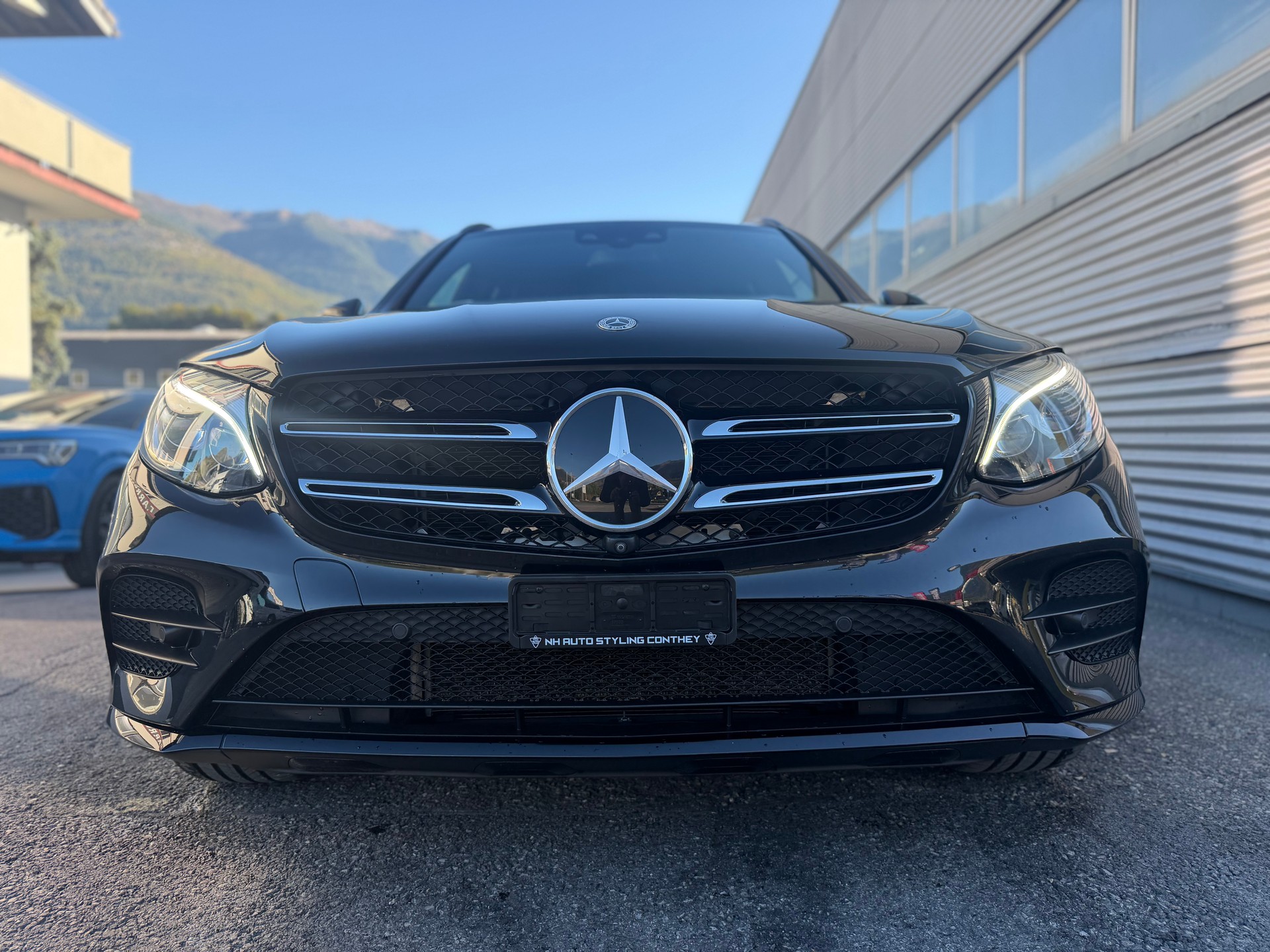 MERCEDES-BENZ GLC 250 AMG Line 4Matic 9G-Tronic-image-1