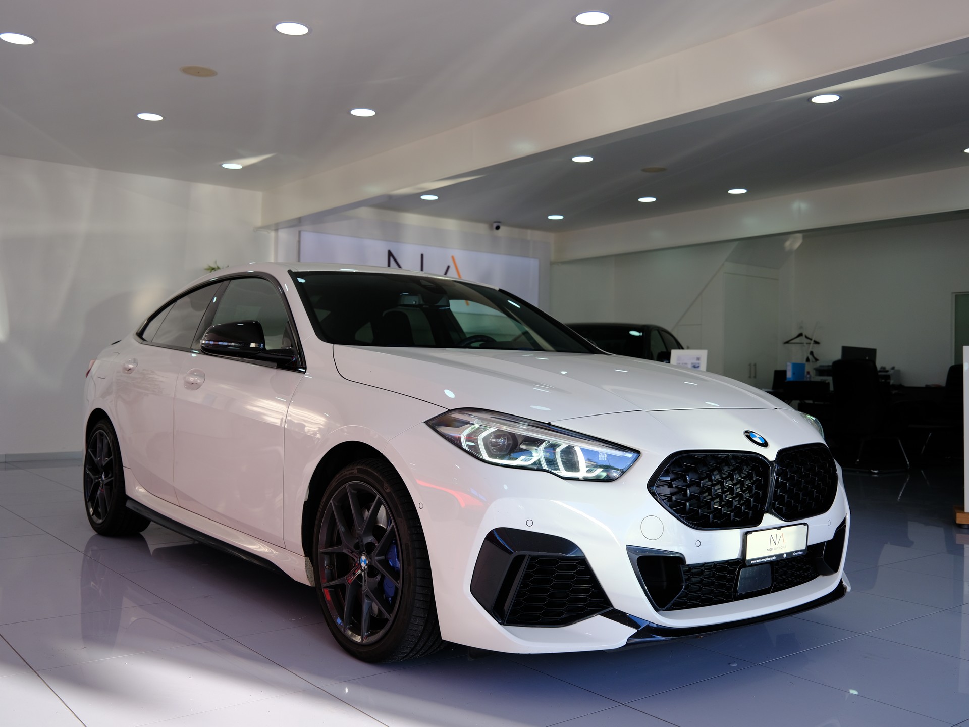 BMW M235i Gran Coupé xDrive Steptronic *Sitzheizung* *Rückfahrkamera*-image-1