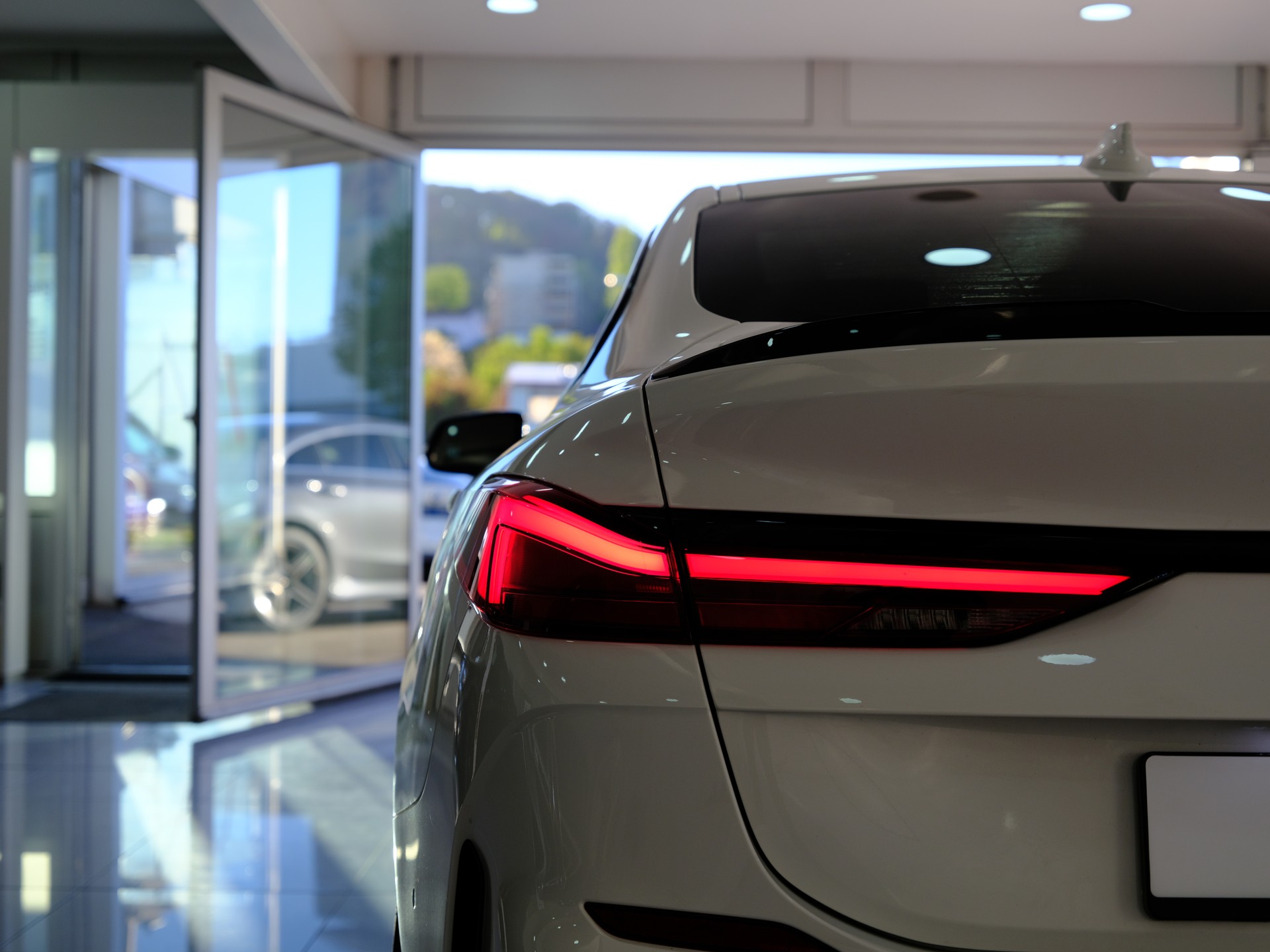 BMW M235i Gran Coupé xDrive Steptronic *Sitzheizung* *Rückfahrkamera*-image-11