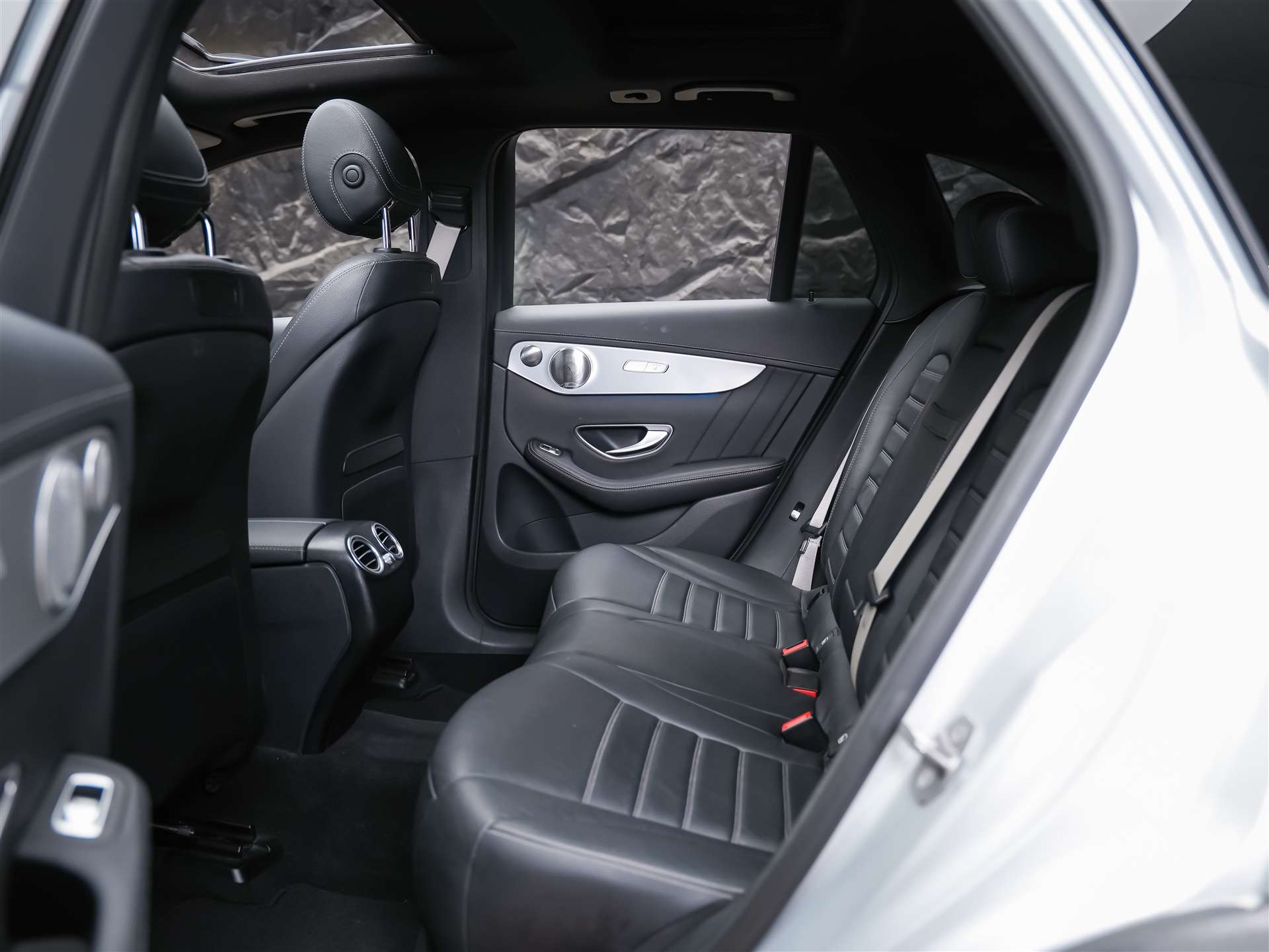 MERCEDES-BENZ GLC 43 AMG 4Matic 9G-Tronic *CH Auto*Panorama*Sitzlüftung*Head-Up*-image-13