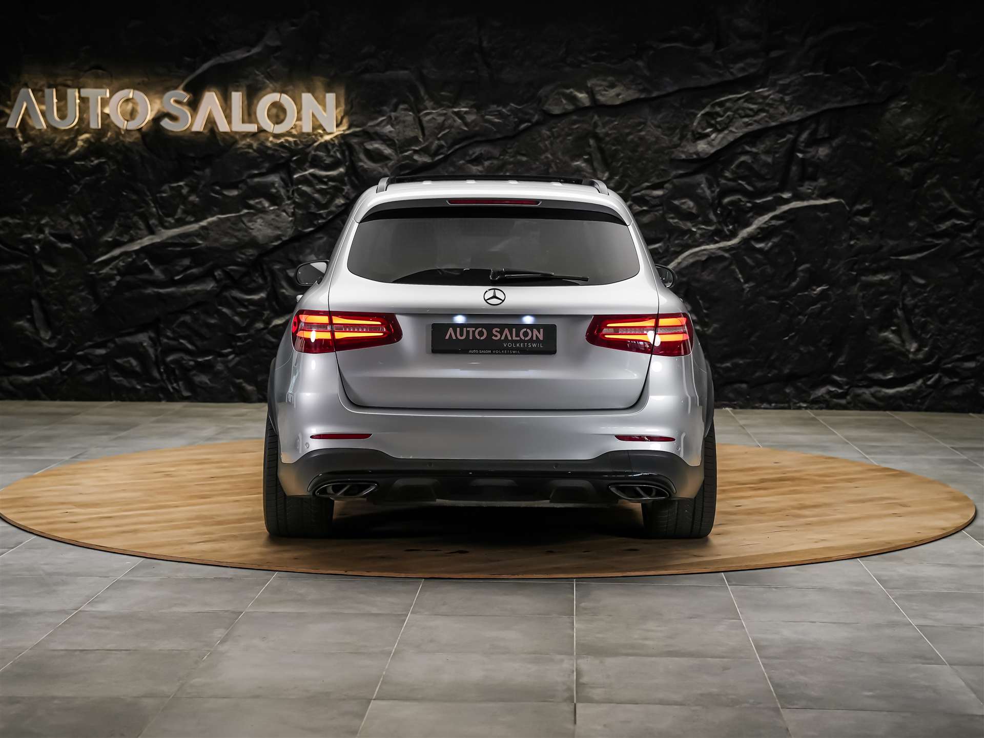 MERCEDES-BENZ GLC 43 AMG 4Matic 9G-Tronic *CH Auto*Panorama*Sitzlüftung*Head-Up*-image-3