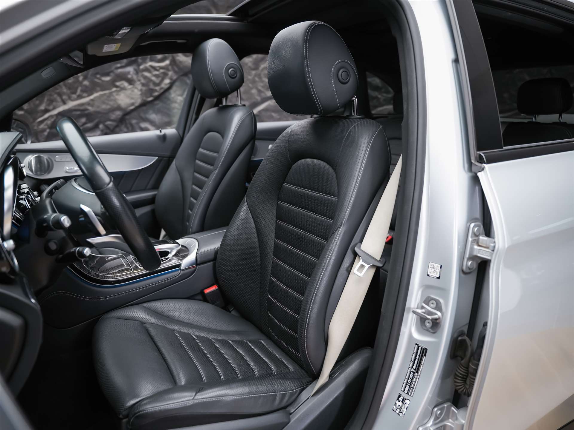 MERCEDES-BENZ GLC 43 AMG 4Matic 9G-Tronic *CH Auto*Panorama*Sitzlüftung*Head-Up*-image-8
