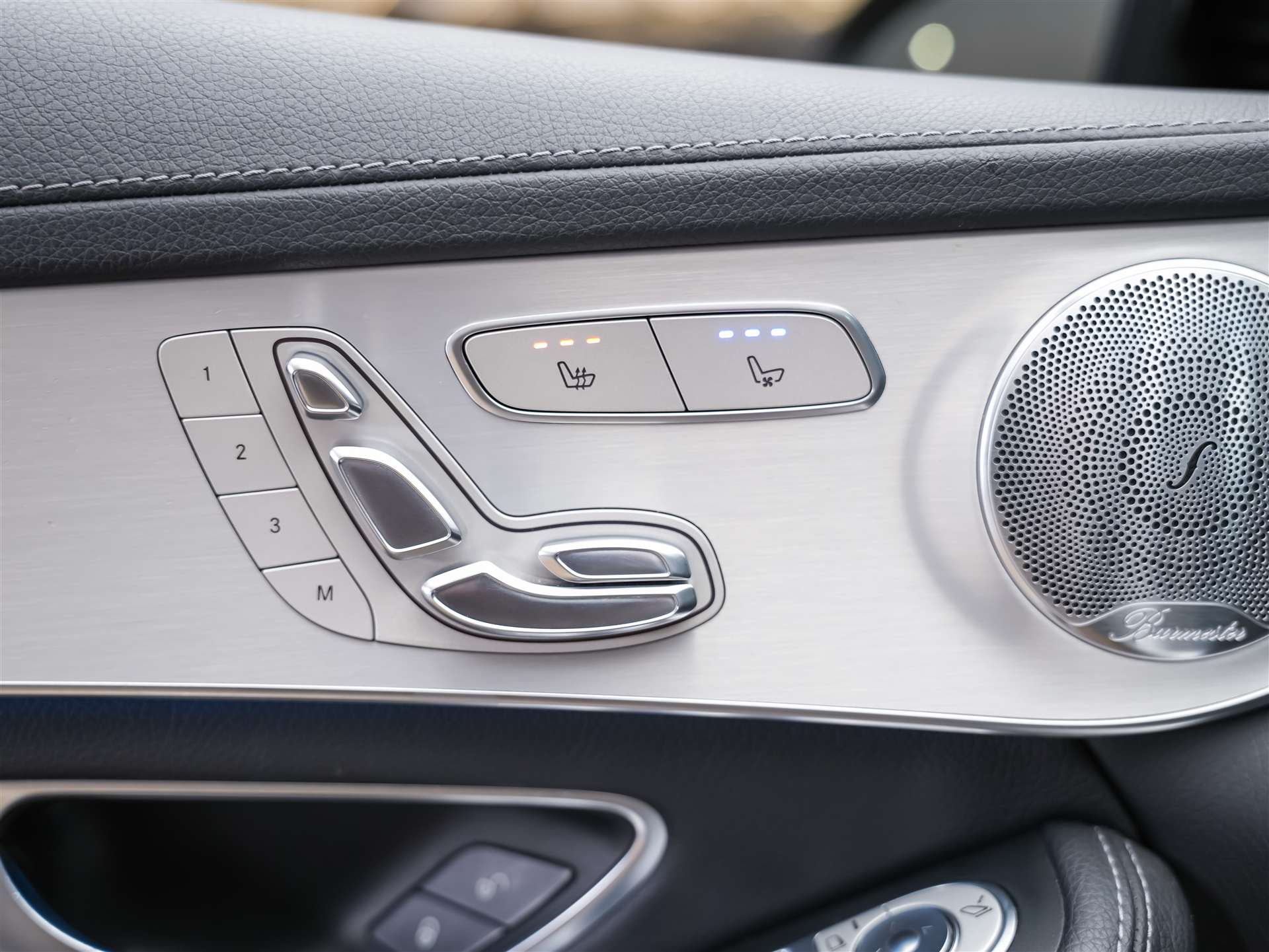 MERCEDES-BENZ GLC 43 AMG 4Matic 9G-Tronic *CH Auto*Panorama*Sitzlüftung*Head-Up*-image-24