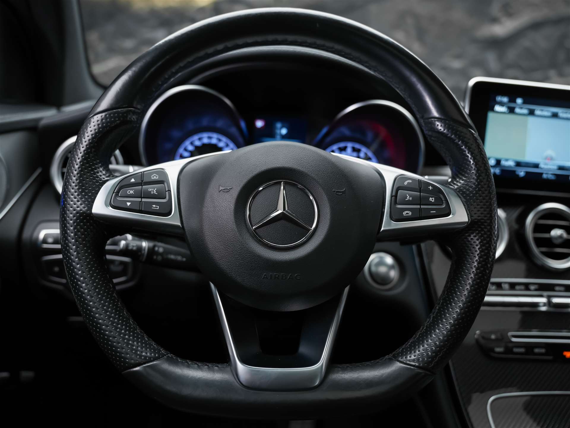 MERCEDES-BENZ GLC 43 AMG 4Matic 9G-Tronic *CH Auto*Panorama*Sitzlüftung*Head-Up*-image-26