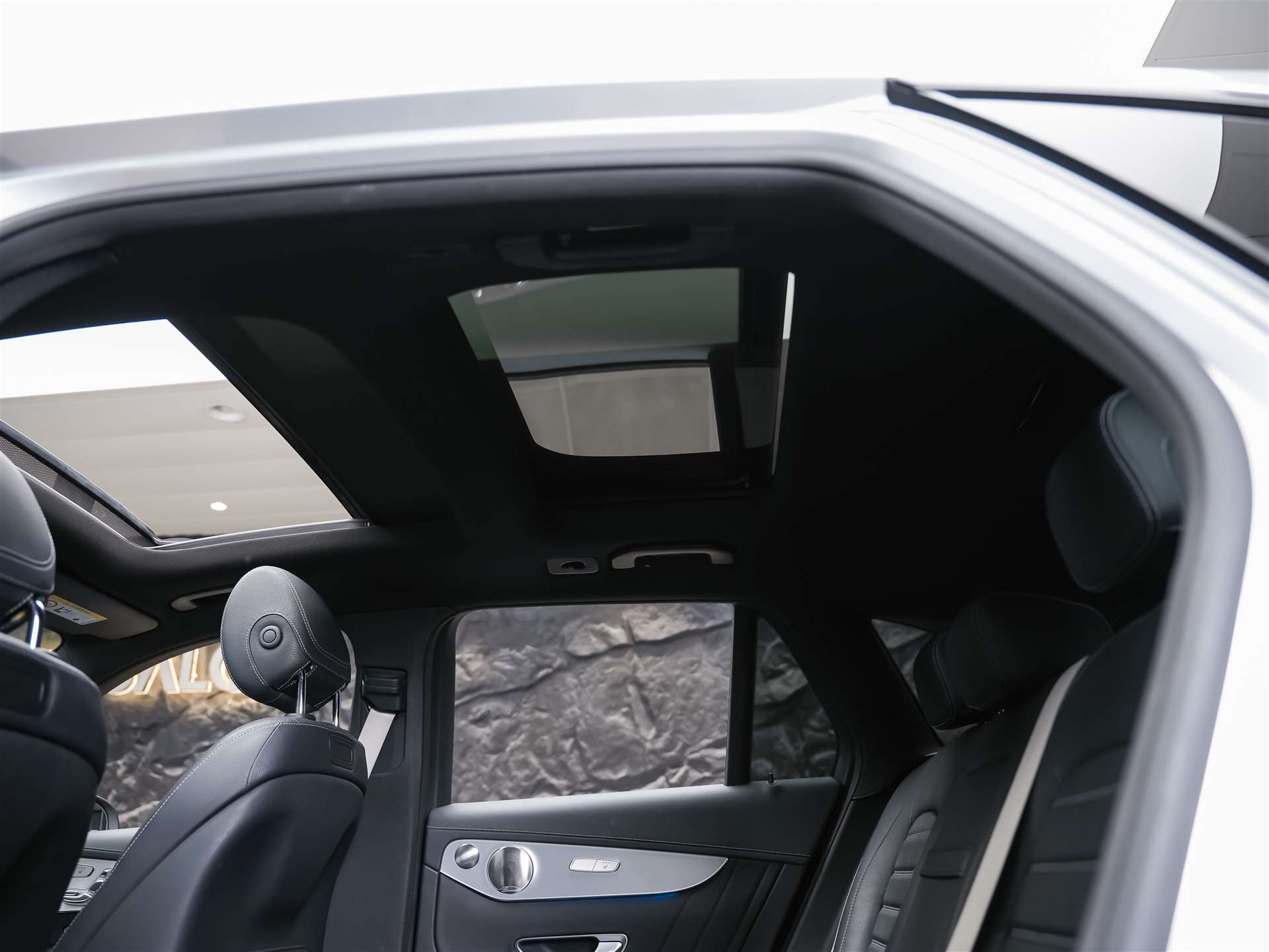 MERCEDES-BENZ GLC 43 AMG 4Matic 9G-Tronic *CH Auto*Panorama*Sitzlüftung*Head-Up*-image-12