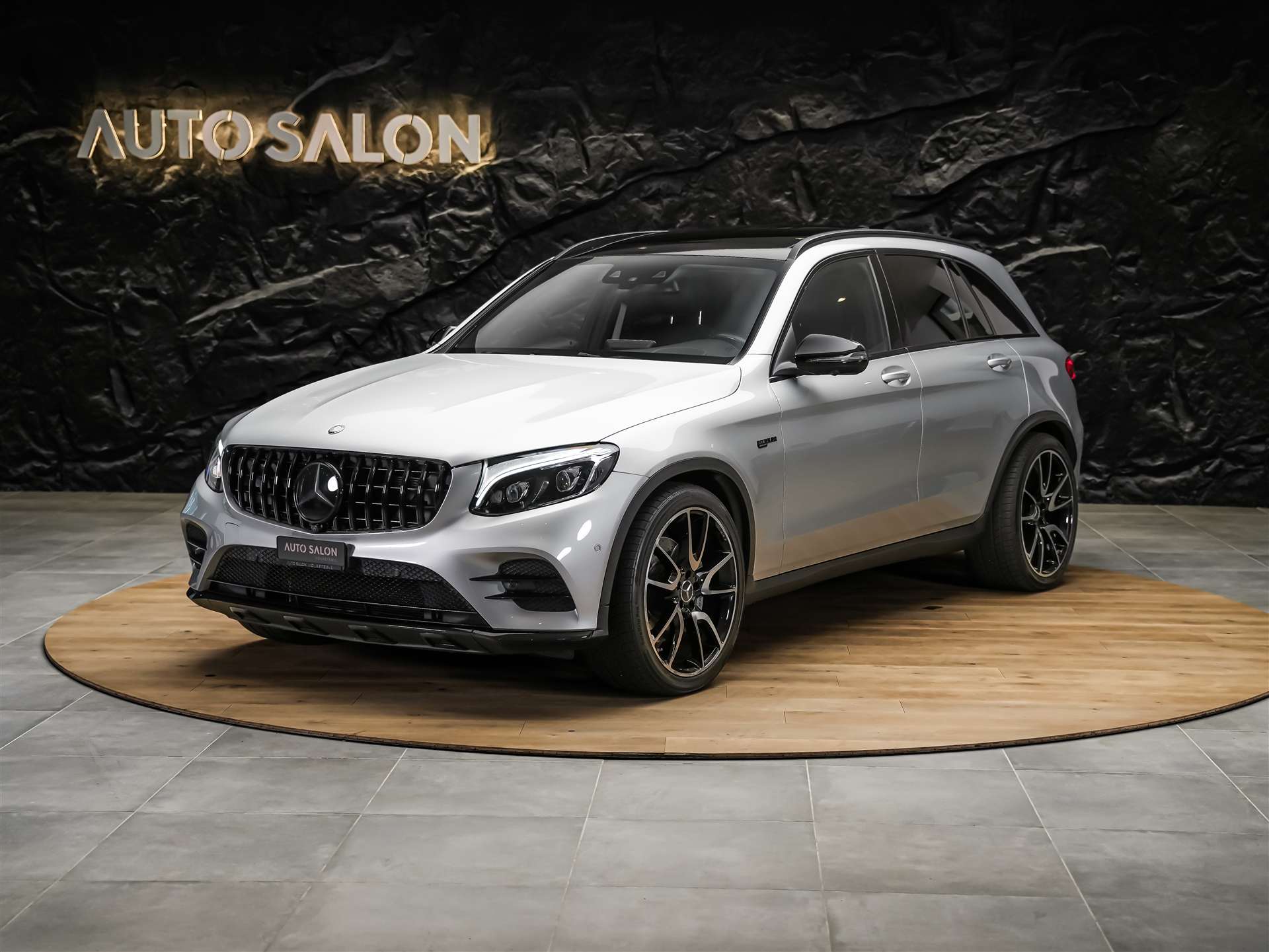 MERCEDES-BENZ GLC 43 AMG 4Matic 9G-Tronic *CH Auto*Panorama*Sitzlüftung*Head-Up*-image-0