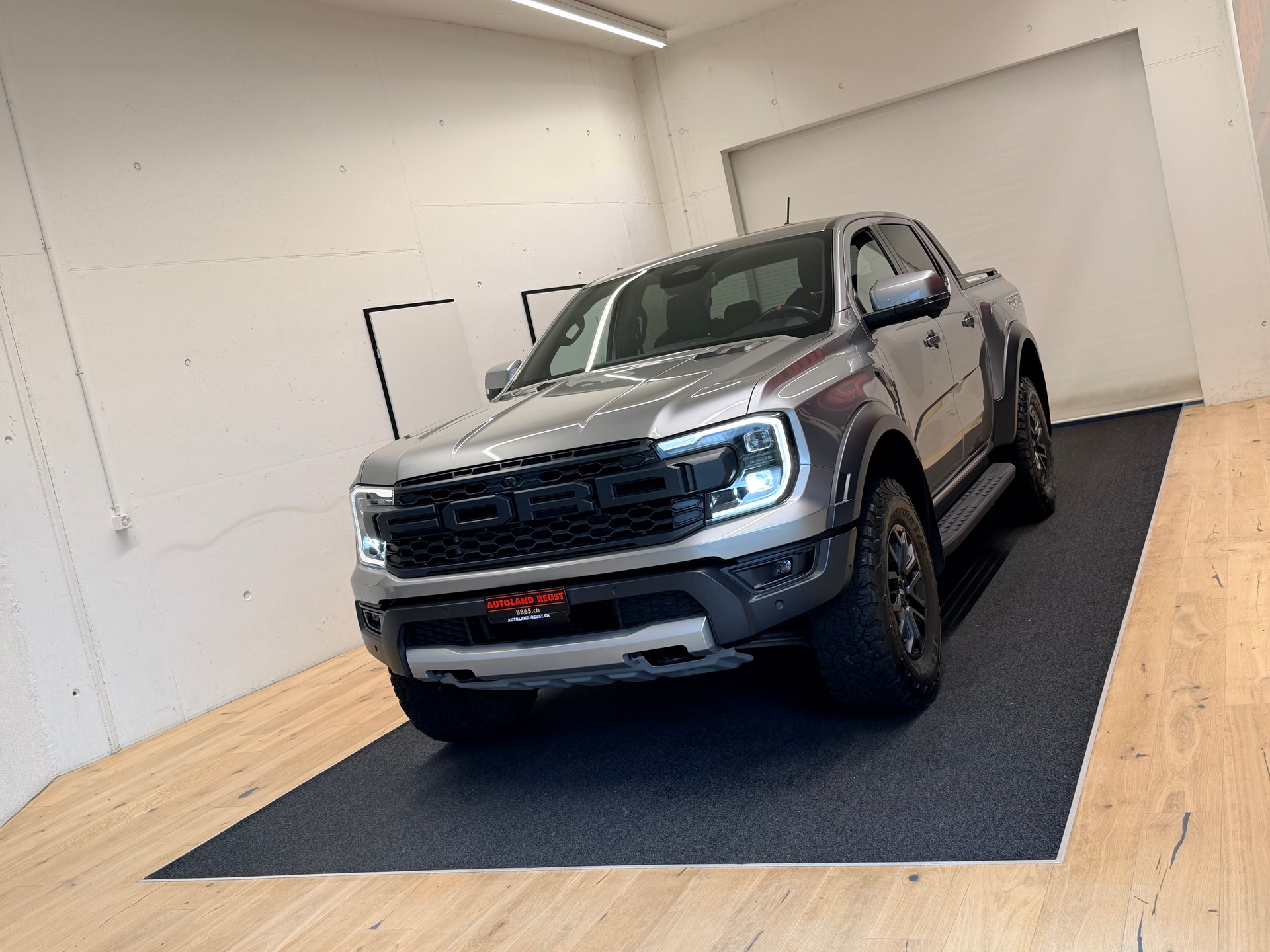 FORD Ranger Raptor 3.0 Eco Boost 4x4 A-showroom-element-2