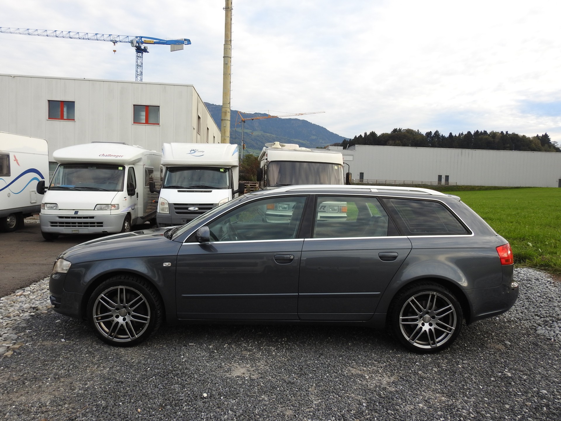 AUDI A4 Avant 3.0 V6 TDI quattro S-Line-showroom-element-2