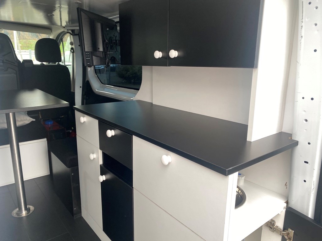 RENAULT TRAFIC L1H1 Camper-image-8