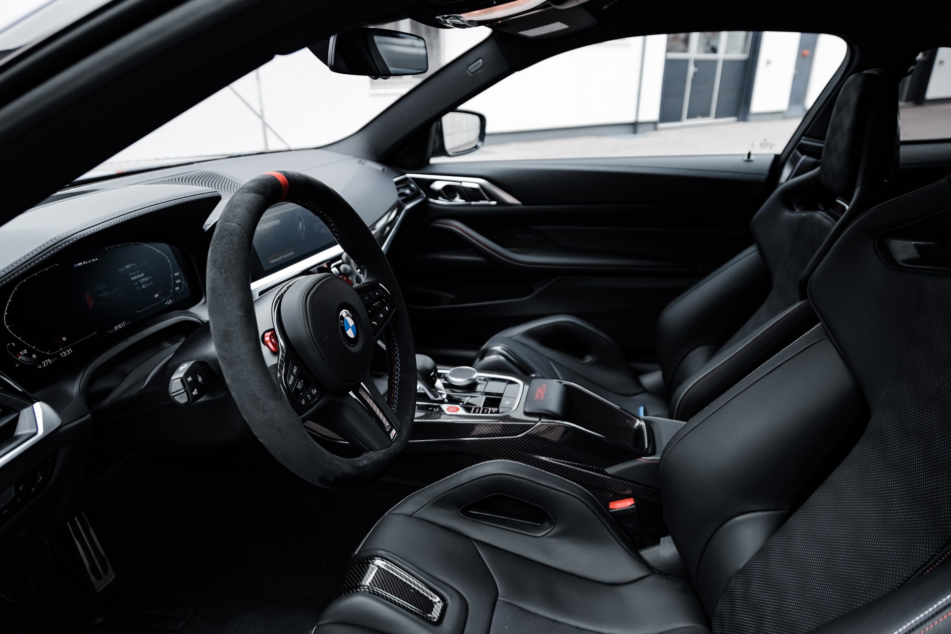 BMW M4 CSL Coupé-image-22