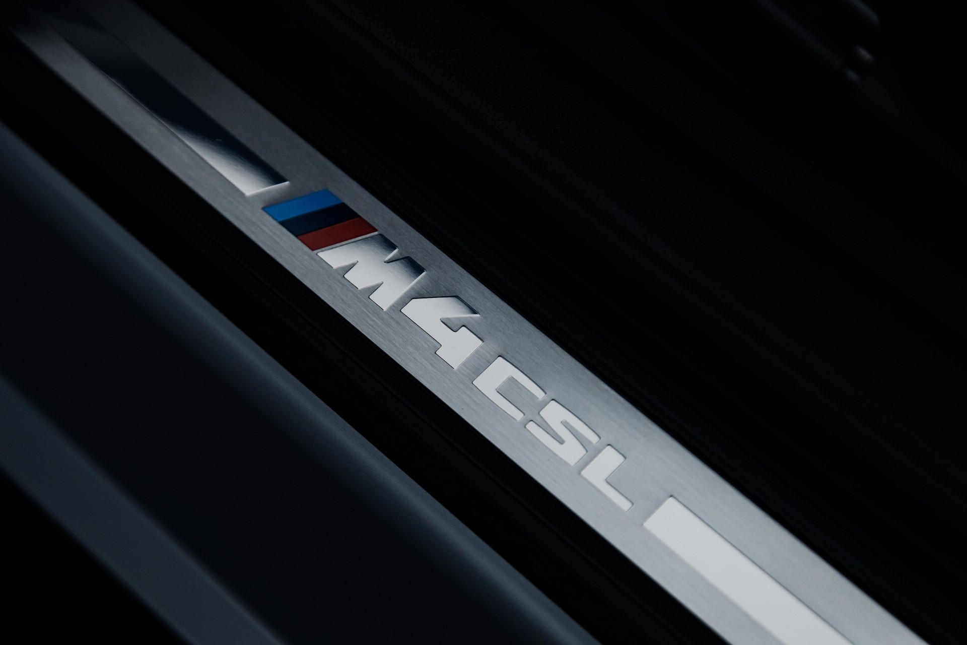 BMW M4 CSL Coupé-image-26