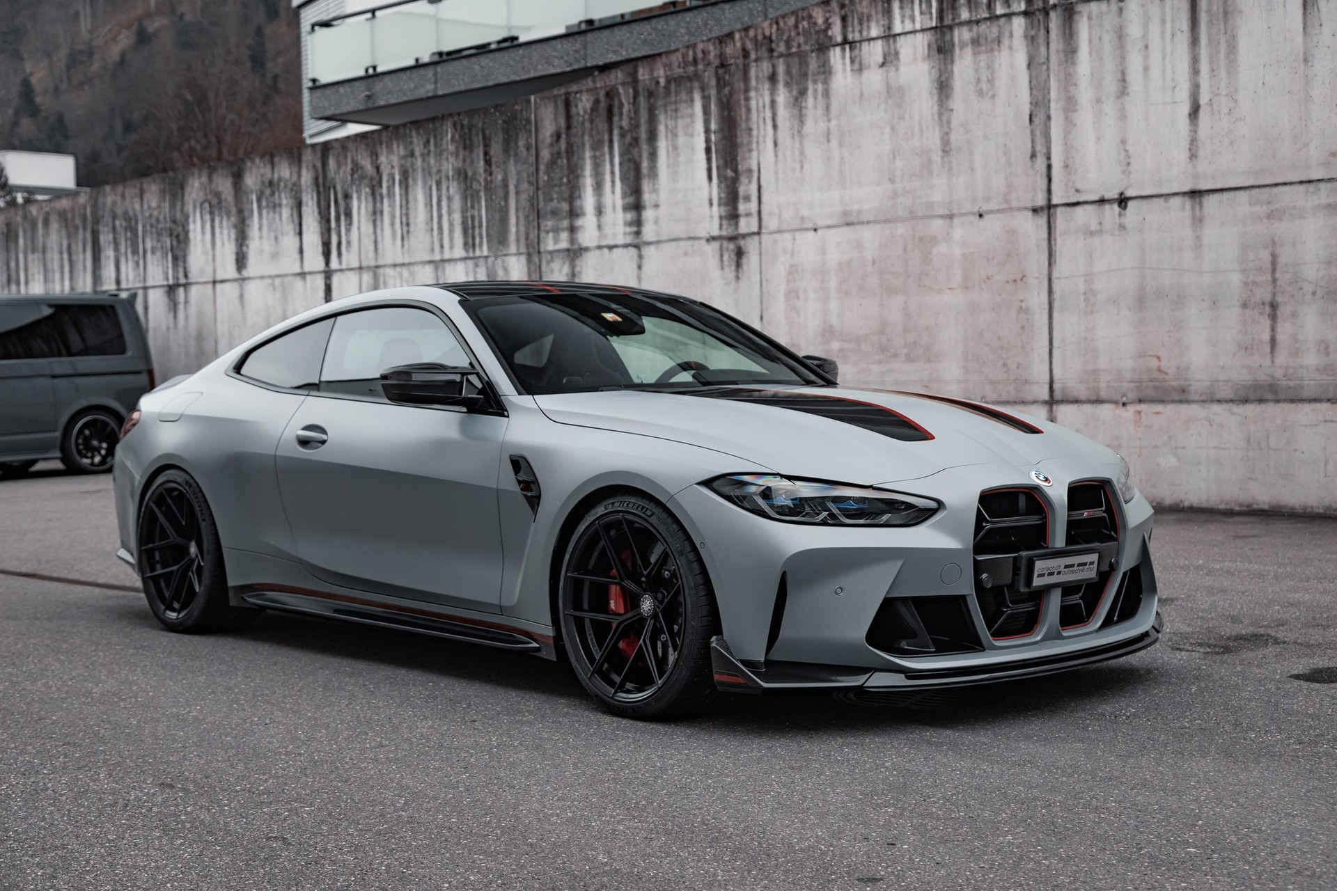 BMW M4 CSL Coupé-image-3