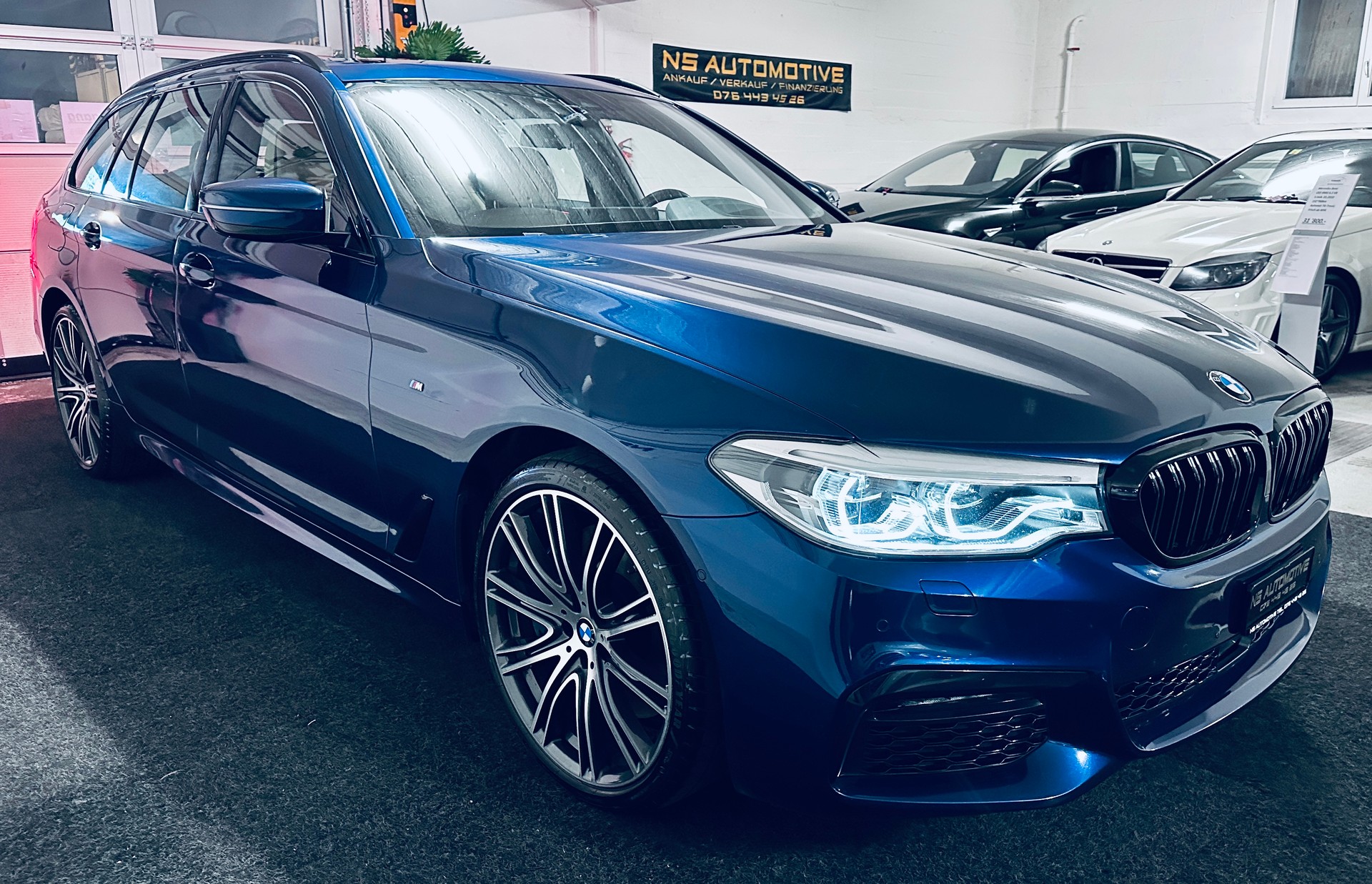 BMW 540d xDrive Touring M Sport Steptronic-image-2