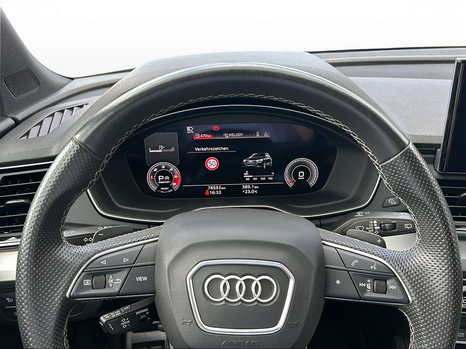 AUDI Q5 40 TDI S-line quattro S-tronic-image-4