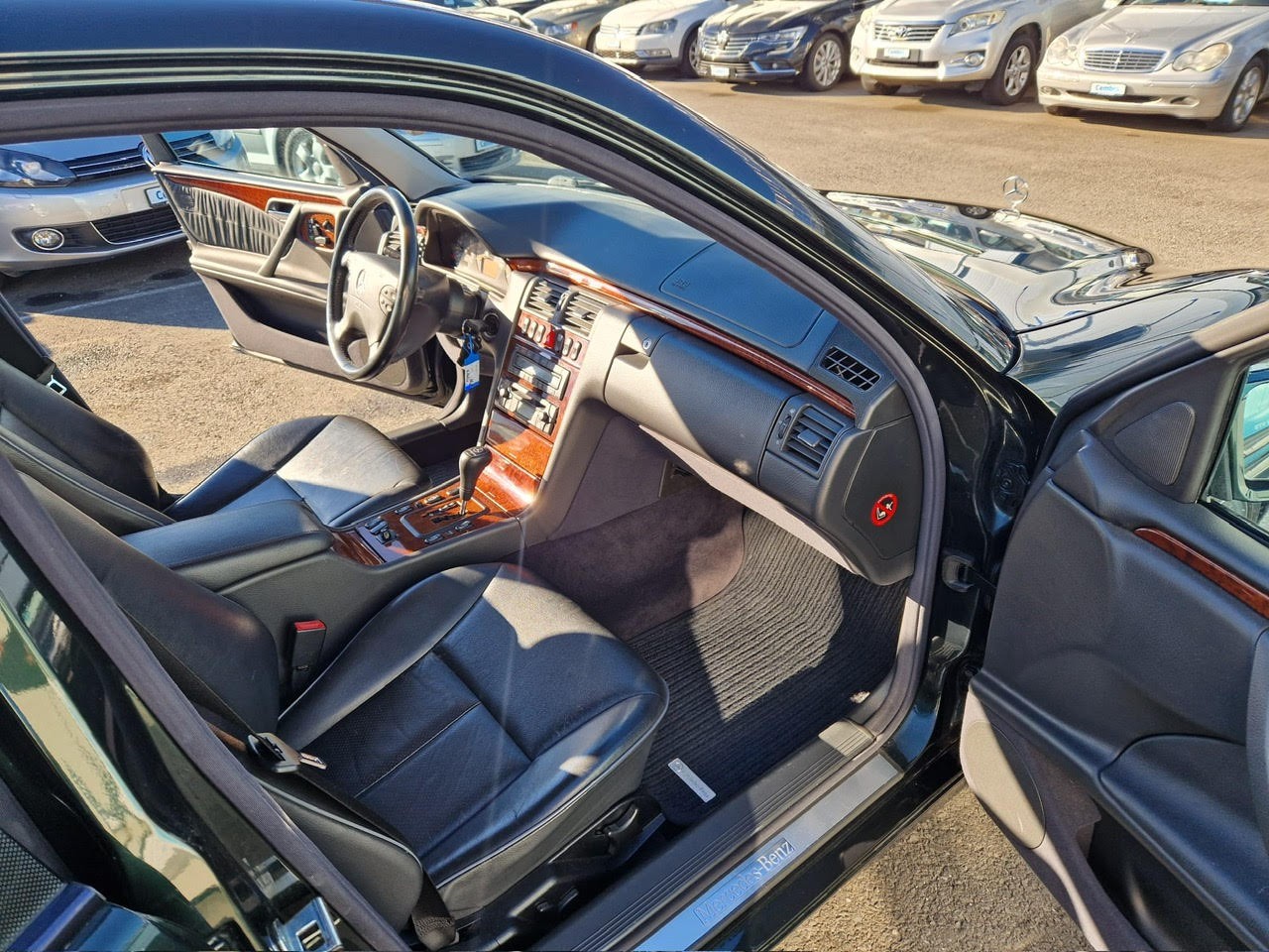 MERCEDES-BENZ E 280 Avantgarde 4-Matic Automatic-image-13