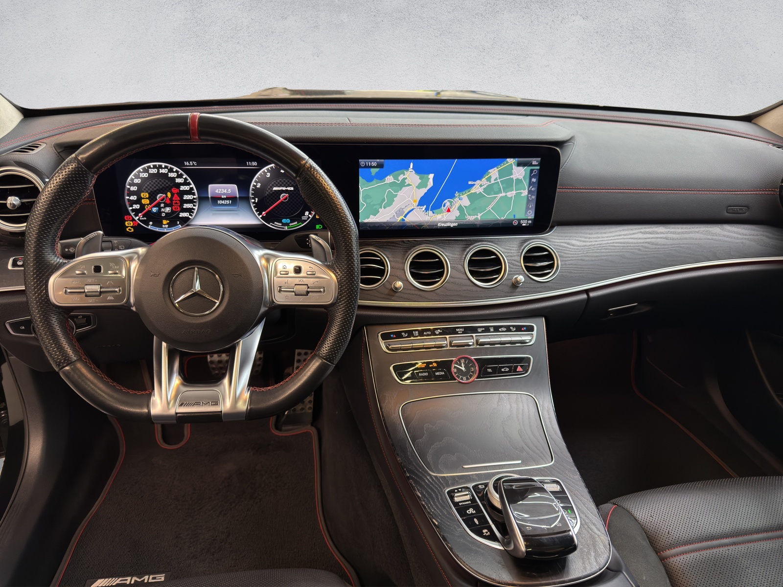 MERCEDES-BENZ E 53 AMG 4Matic+ T-Modell-image-13