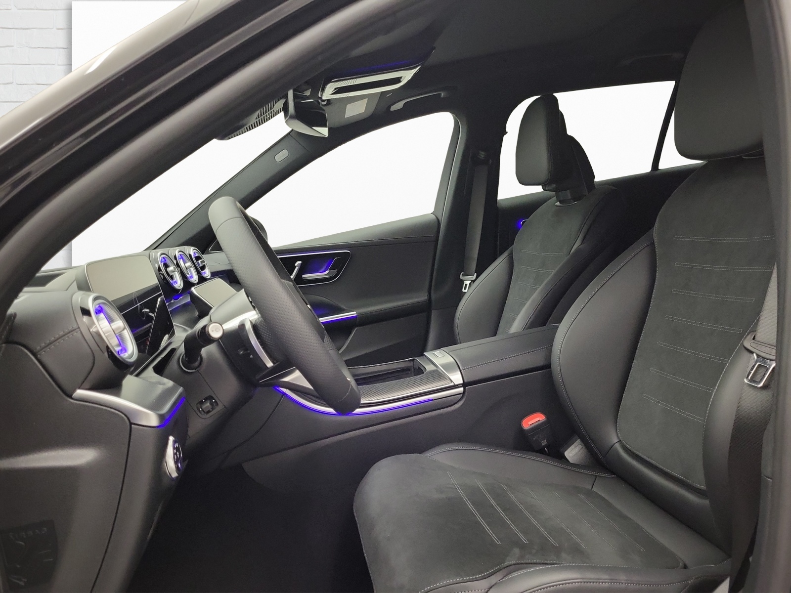 MERCEDES-BENZ C 220 d AMG Line 4Matic Swiss Star T-image-6