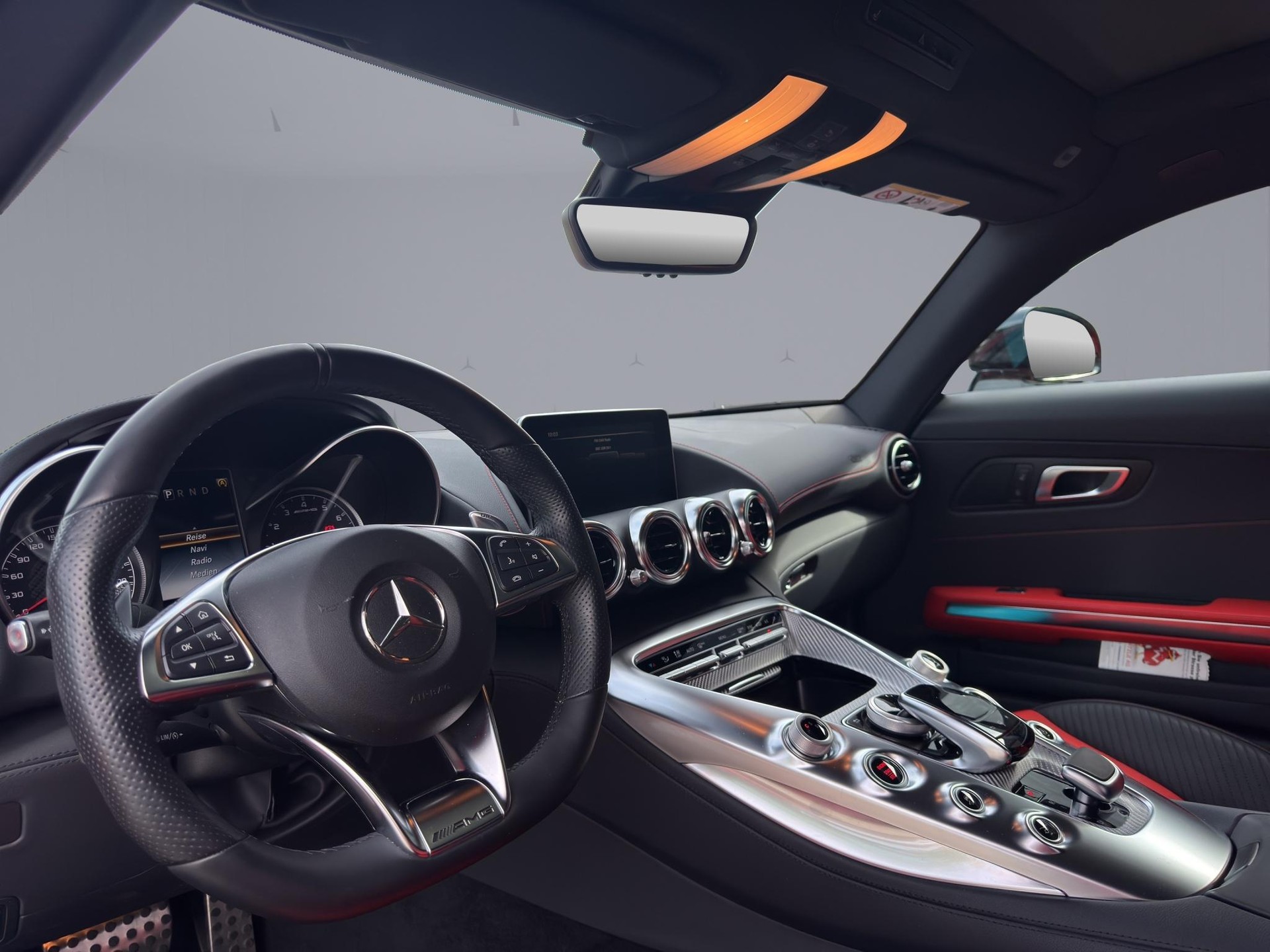 MERCEDES-BENZ AMG GT Coupé-image-12