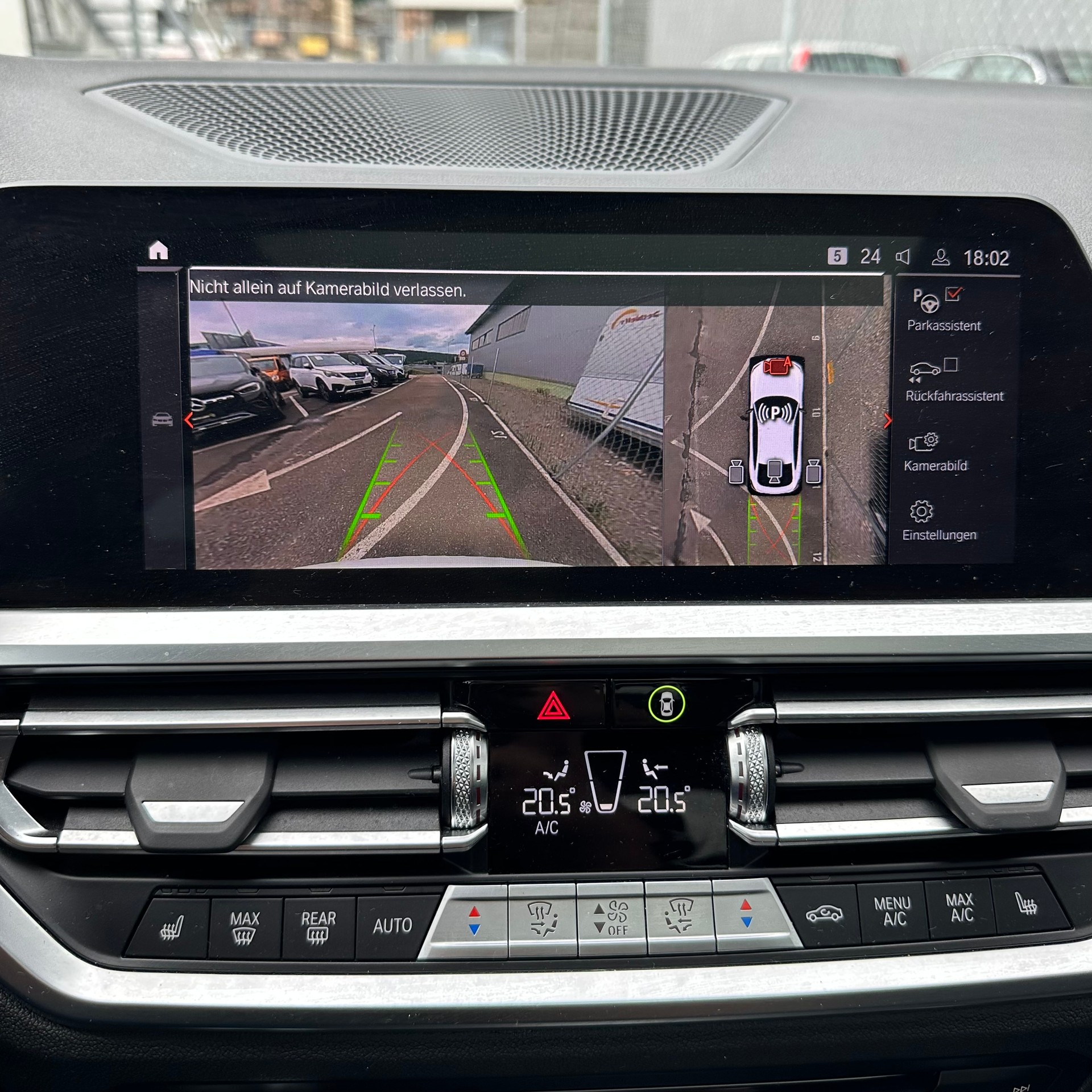 BMW M440i xDrive 48V Gran Coupé Steptronic-image-36