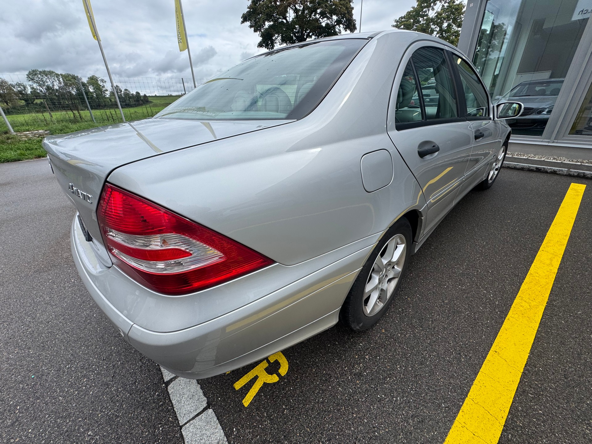MERCEDES-BENZ C 240 Classic 4Matic Automatic-image-3