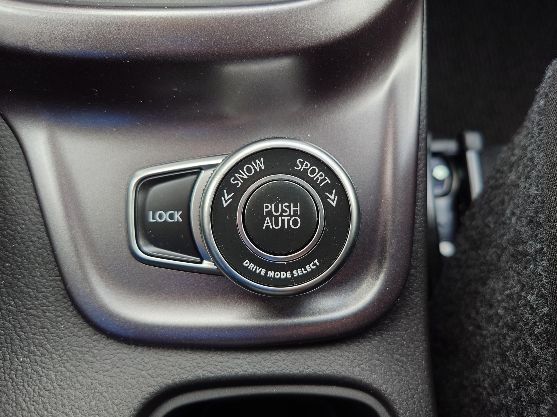 SUZUKI Vitara 1.4 T Compact+ Hybrid 4x4-image-9