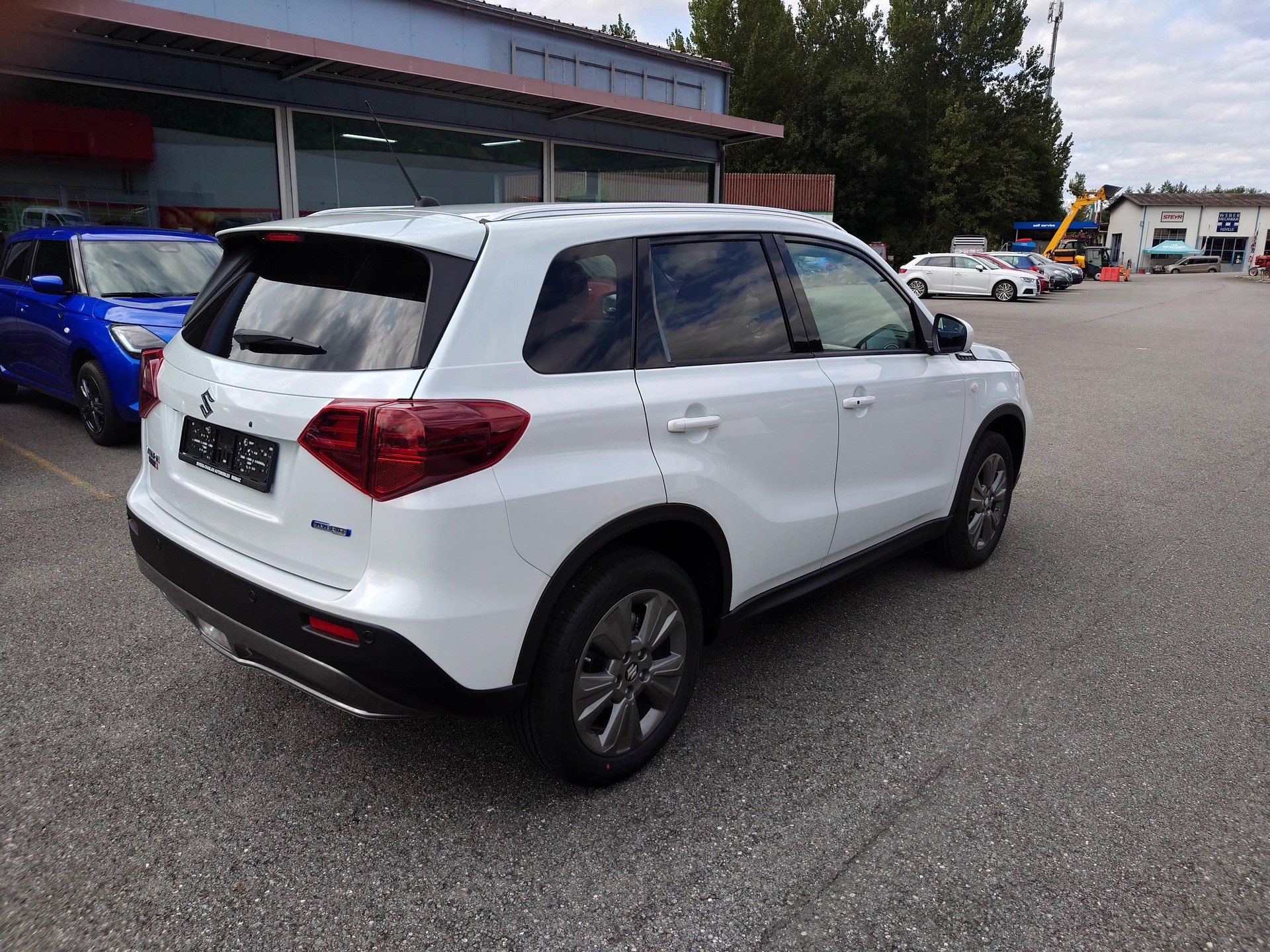 SUZUKI Vitara 1.4 T Compact+ Hybrid 4x4-image-3
