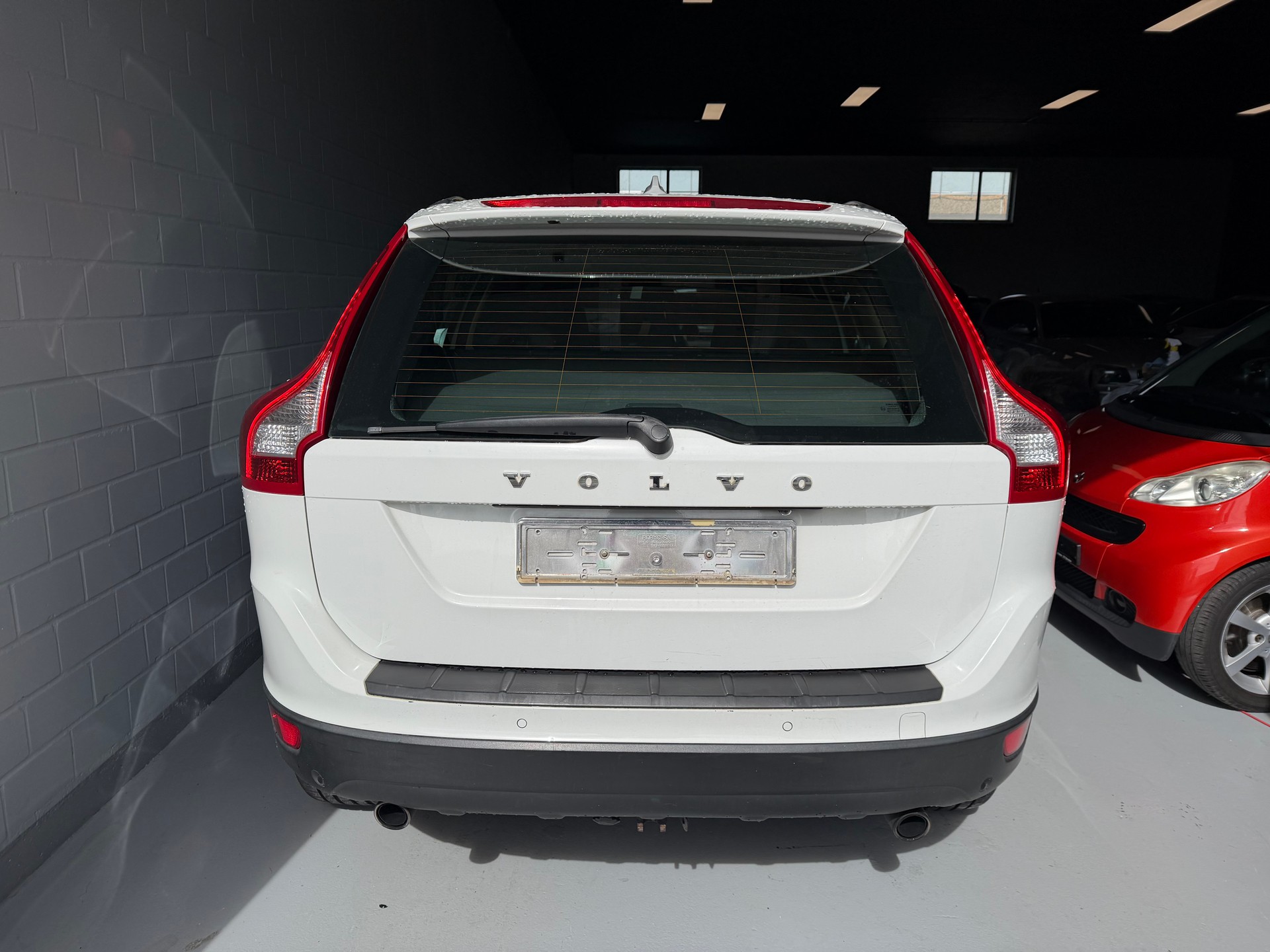 VOLVO XC60 T6 AWD Momentum Geartronic-image-6