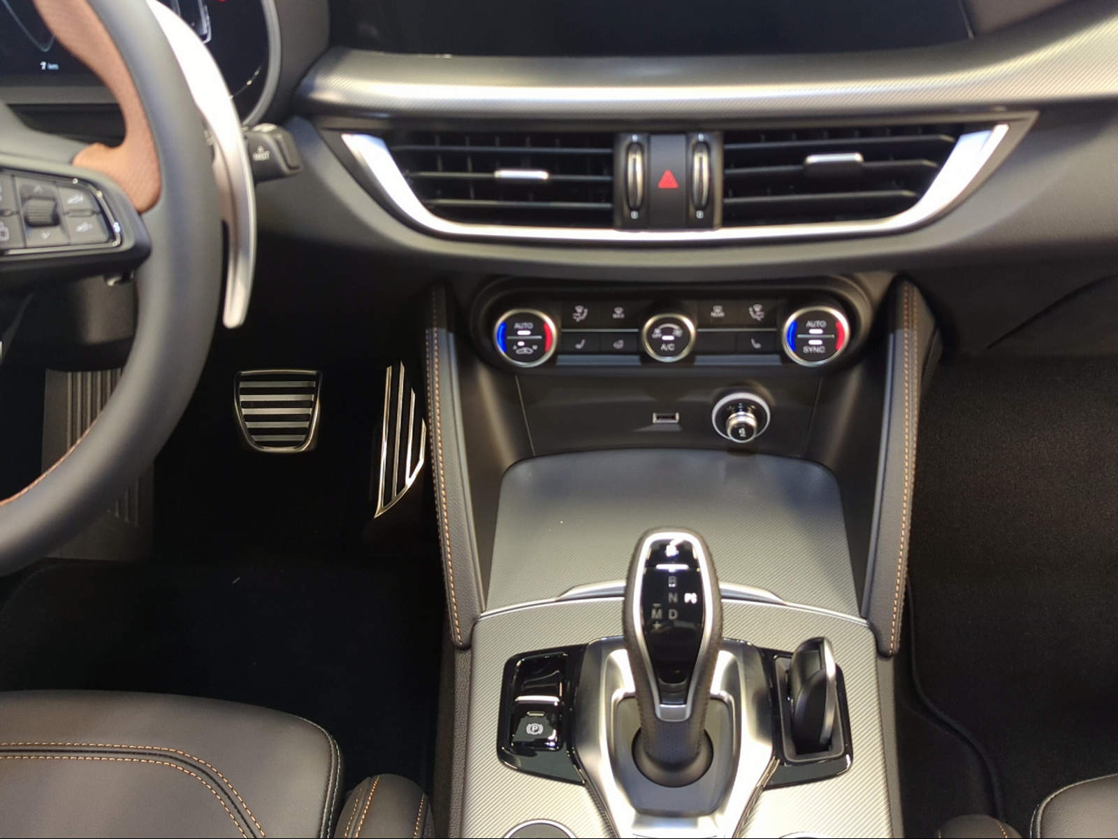 ALFA ROMEO Stelvio 2.0 Intensa Q4 AT8-image-10