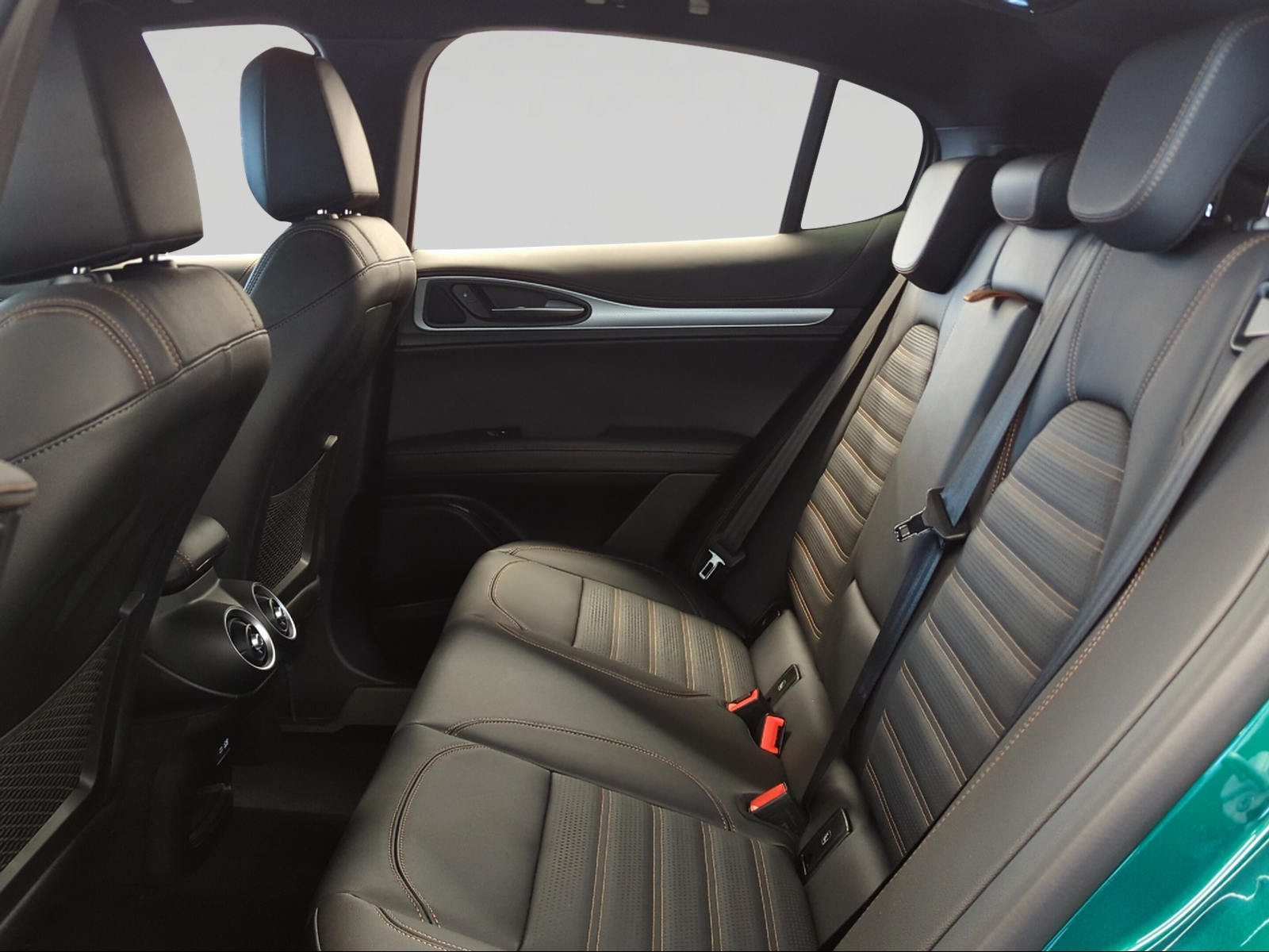 ALFA ROMEO Stelvio 2.0 Intensa Q4 AT8-image-8